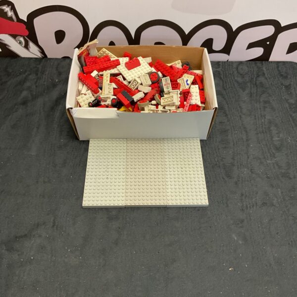 Box of mixed vintage Lego