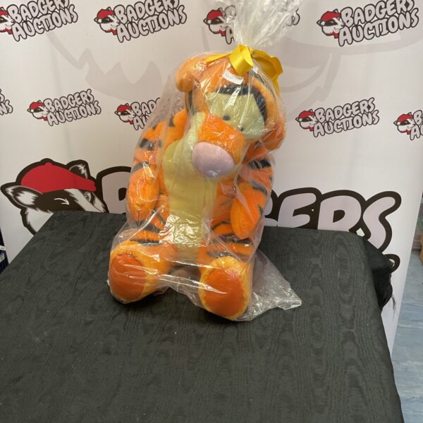 New Disneys winnie the pooh tigger large soft teddy