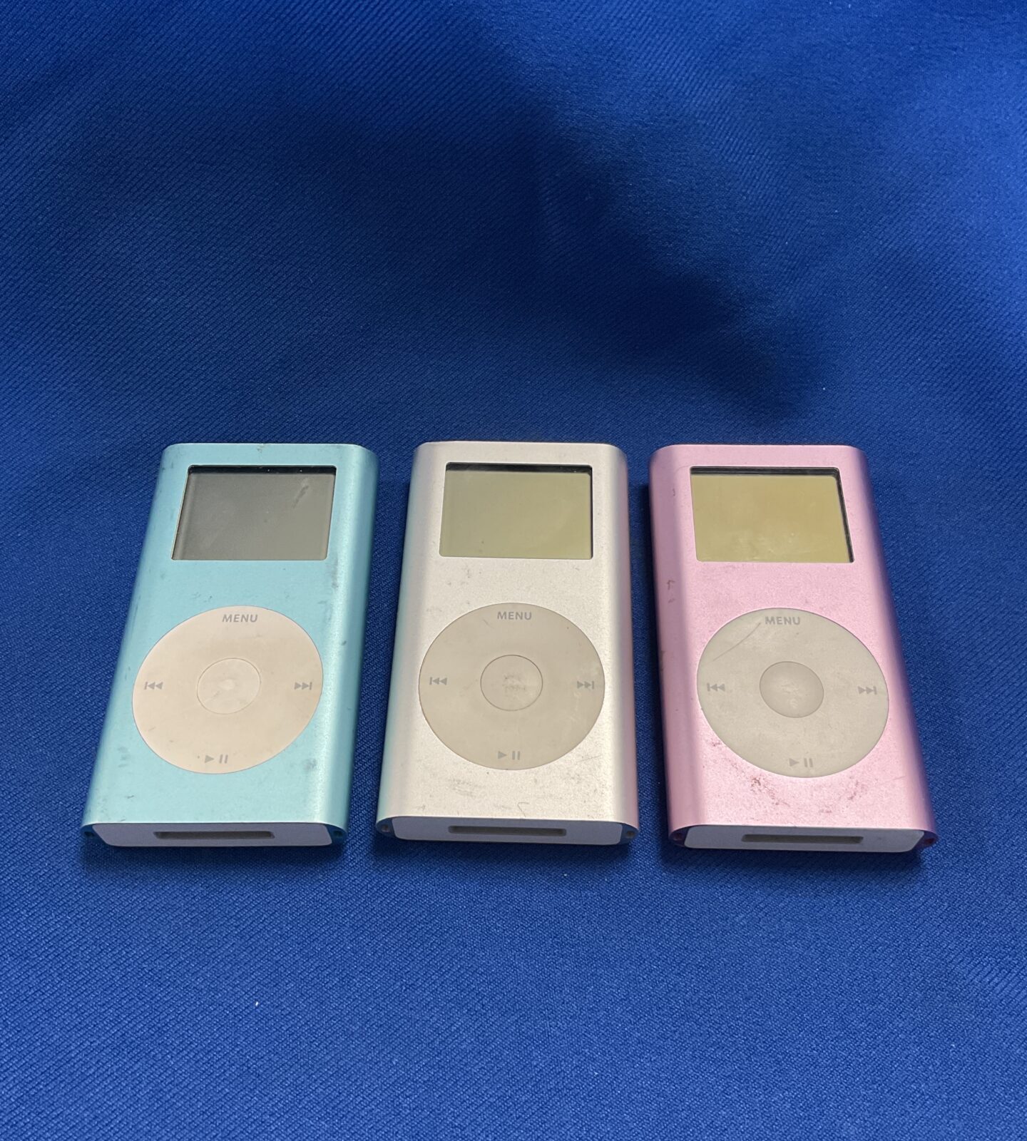 Three apple ipods