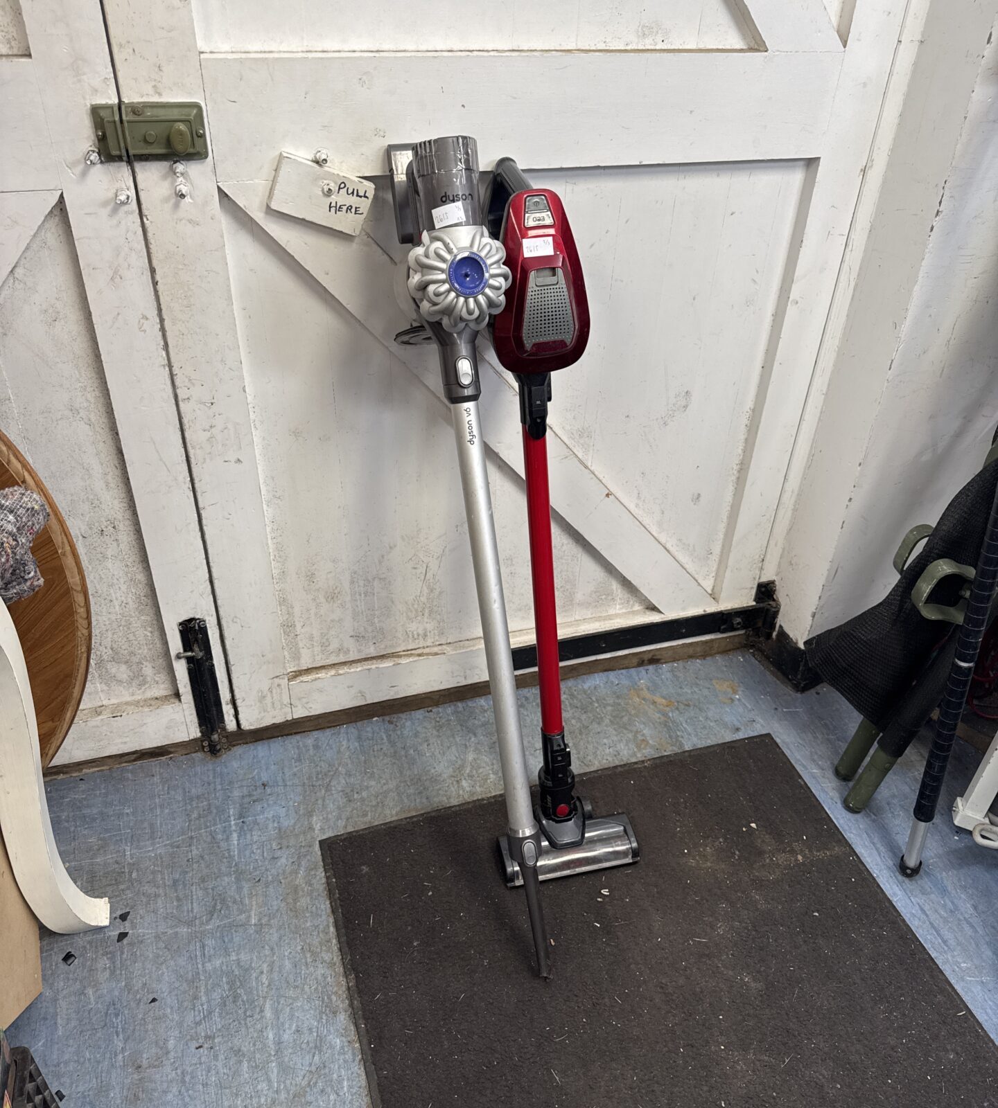 Dyson v6 cordless hoover with silvercrest hoover bodies only  - spares/repairs, battery light flashing, dust filter flap won’t stay closed, motor cover has been taped