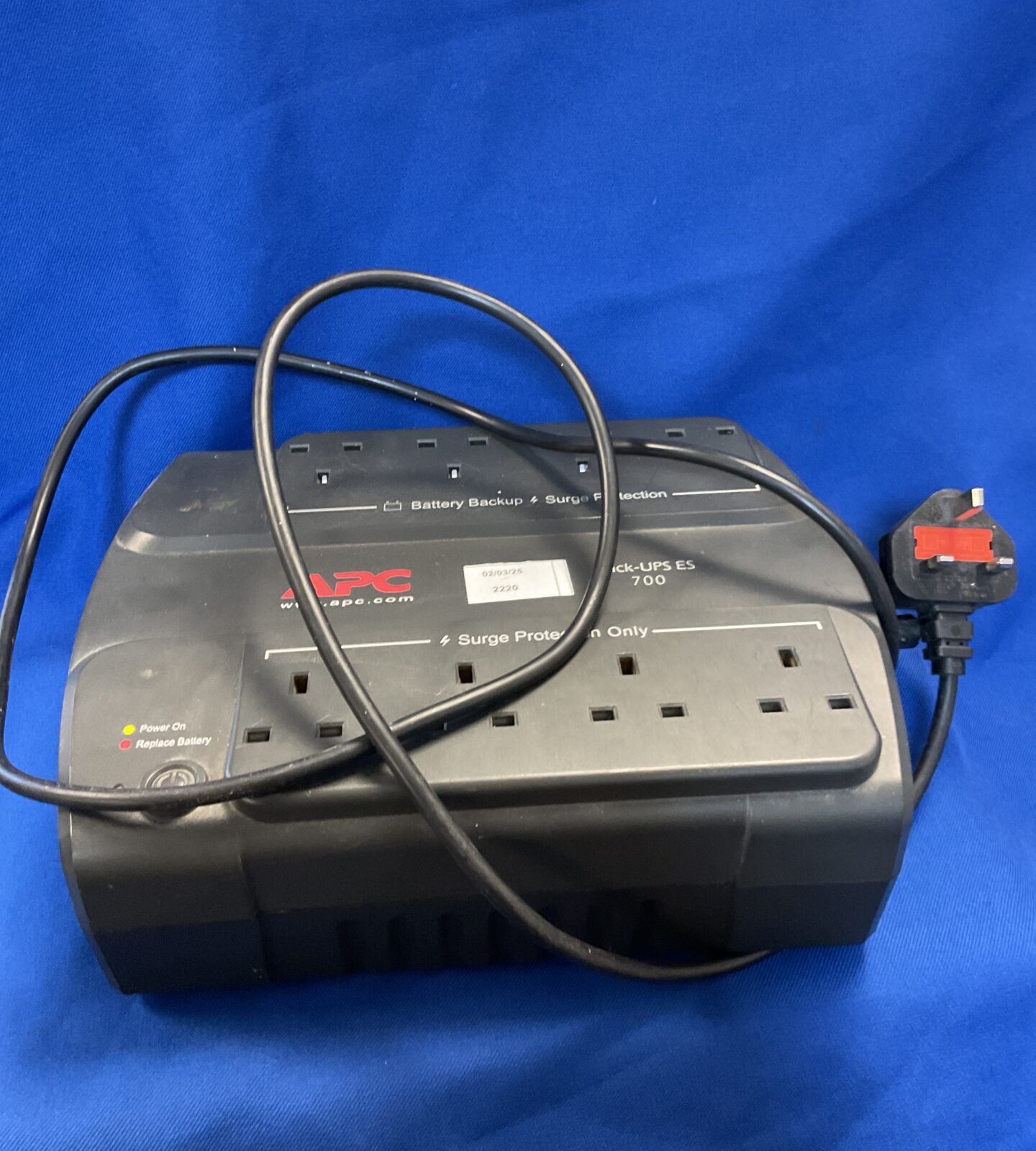 Apc back ups es 700 battery backup surge protector