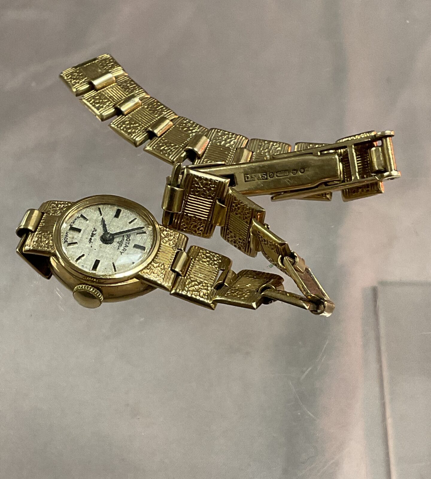 9ct gold rotary wristwatch and bracelet 14.38g gross