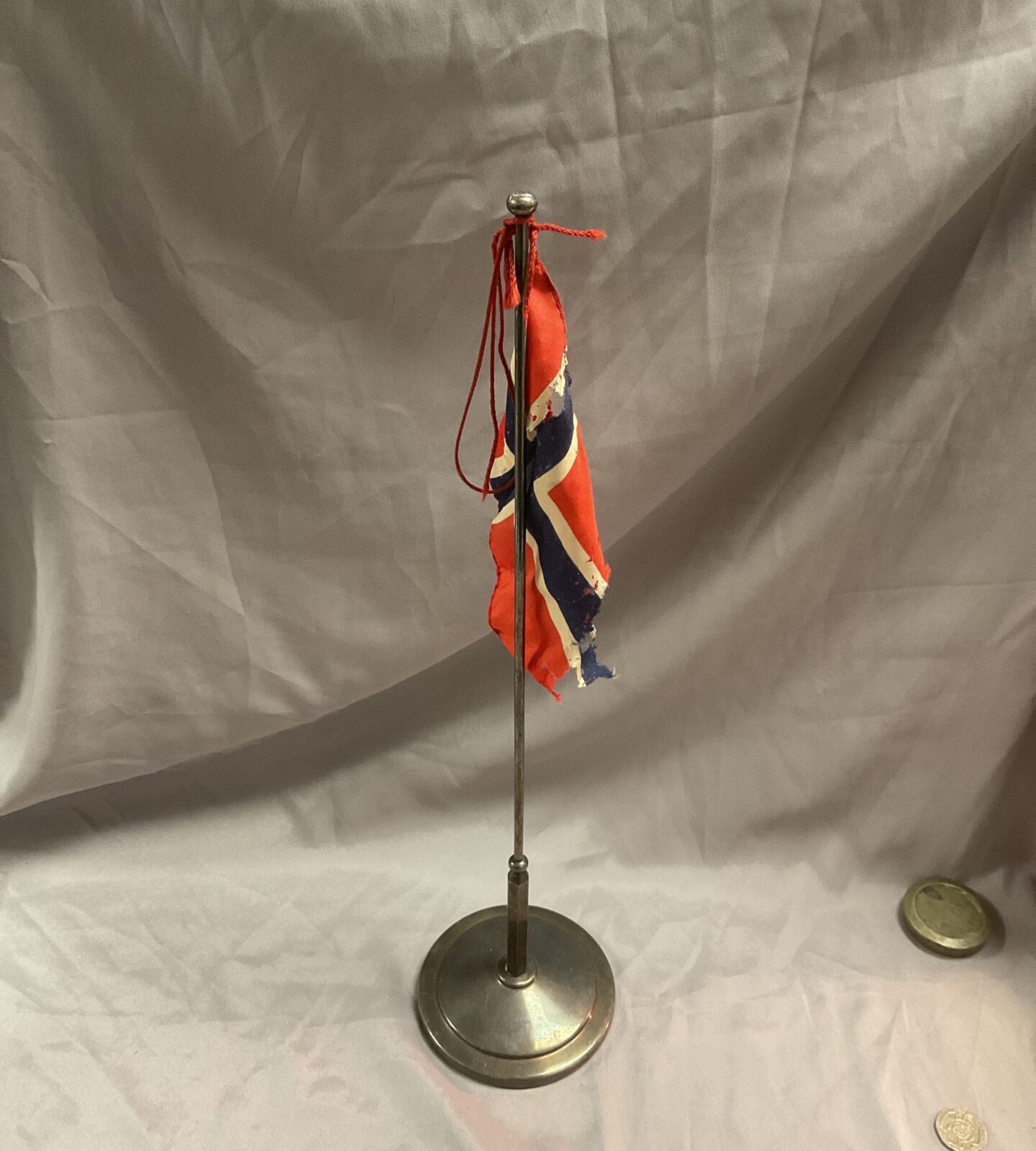 Silverplate Norwegian 15” table flag pole