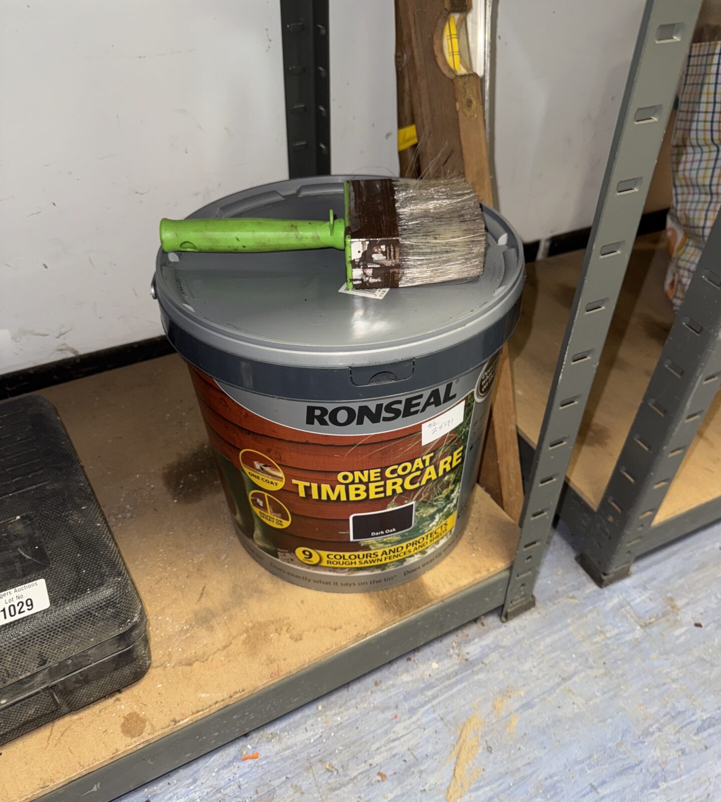 Tub of ronseal one coat timbercare dark oak with paint brush - appears new