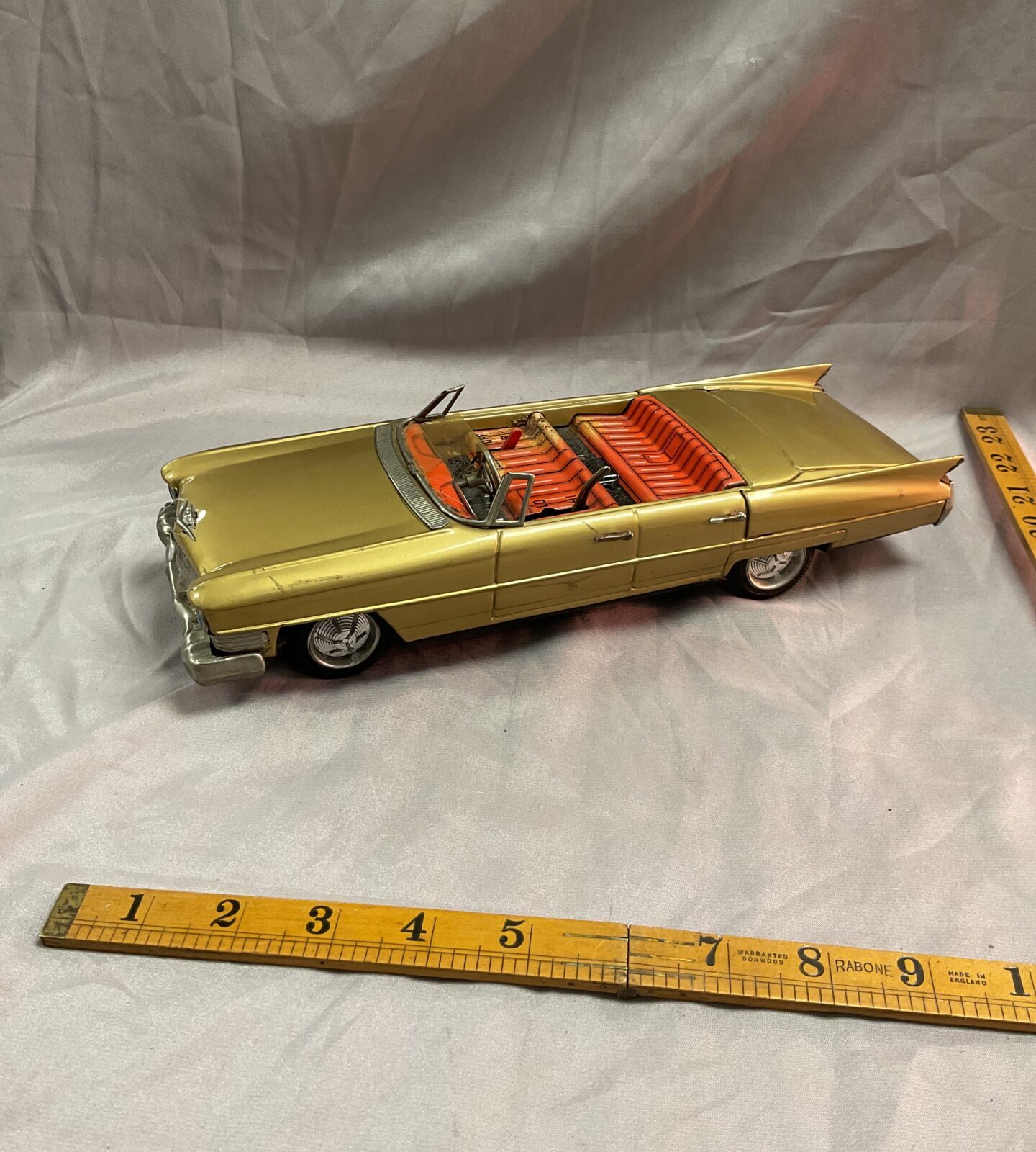 Vintage Bandai Tinplate Battery operated cadillac