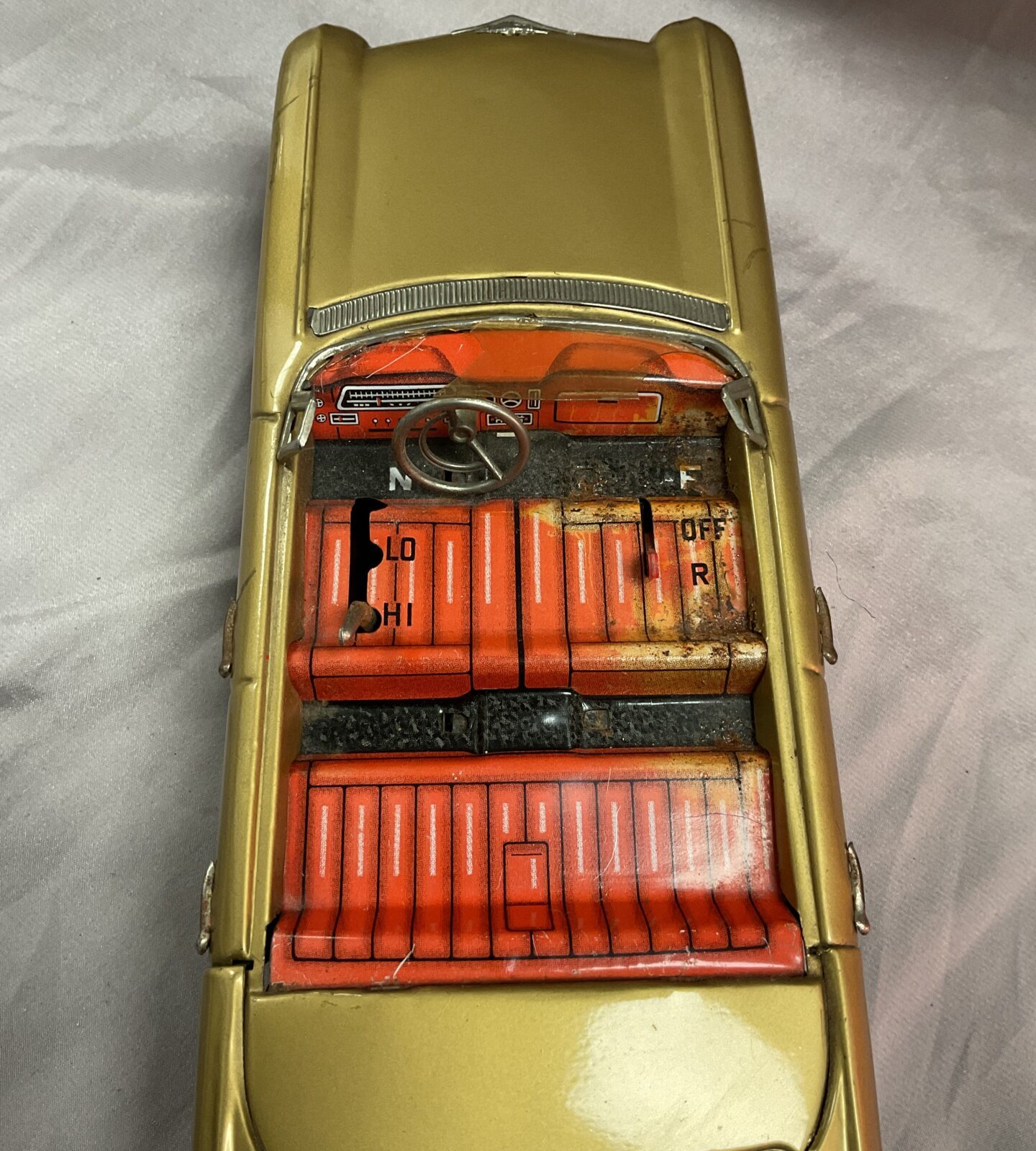 Vintage Bandai Tinplate Battery operated cadillac - Image 2