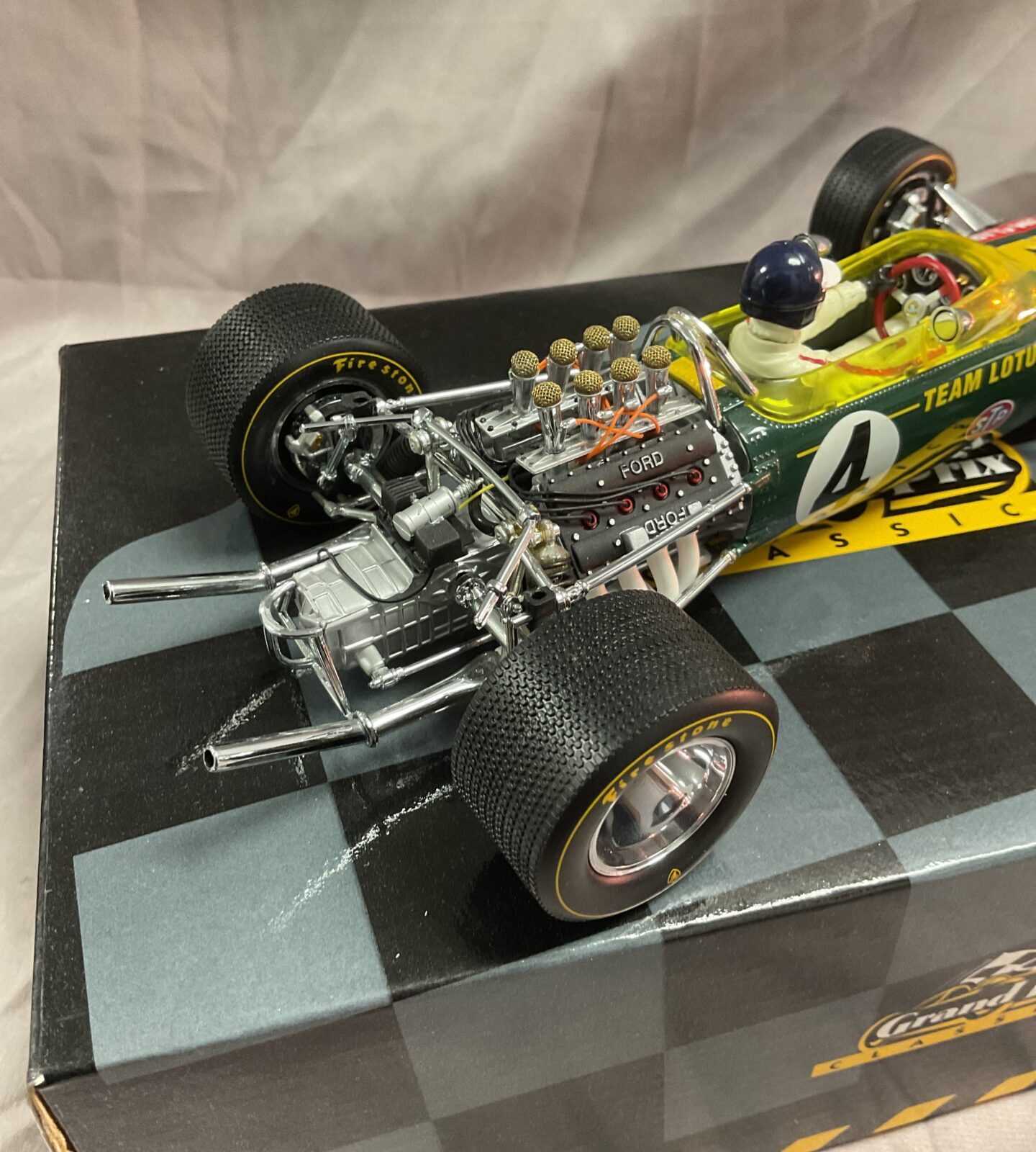 Exoto Grand Prix classics 1:18 scale Jim Clark’s F1 type 49 lotus Ford new in box - Image 2