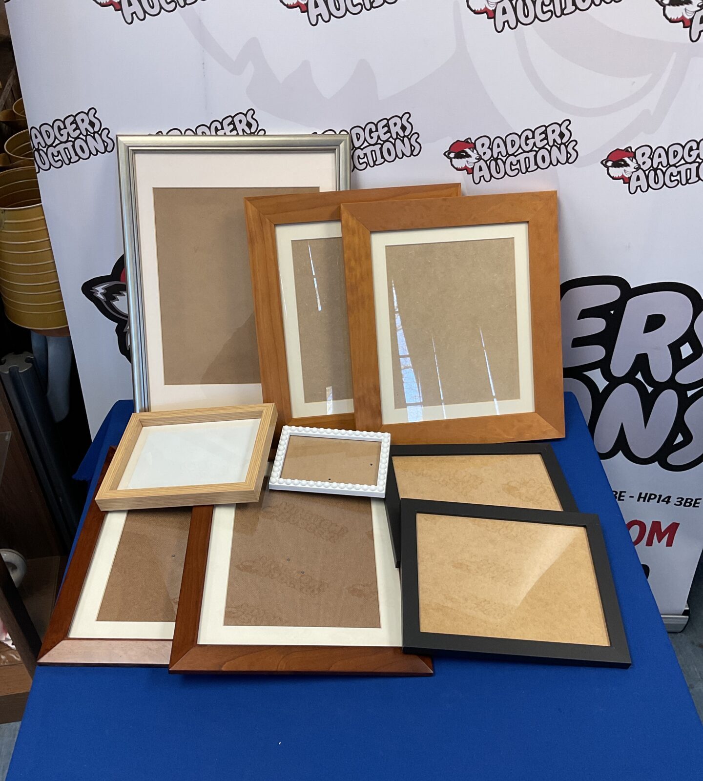 Quantity of empty picture frames