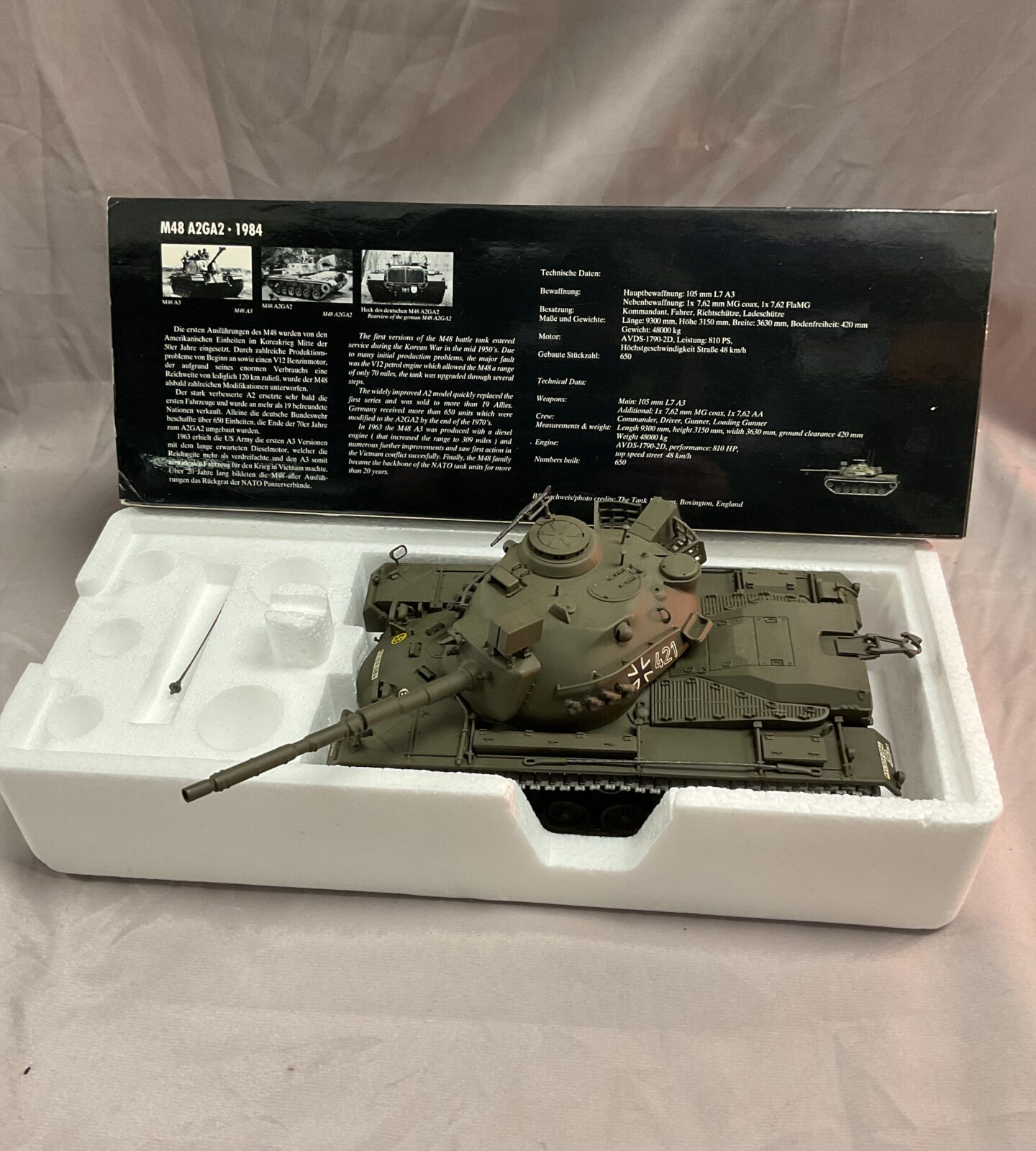 New in box mini champs m48 A2GA2 1984 Model tank 1:35 scale - Image 2