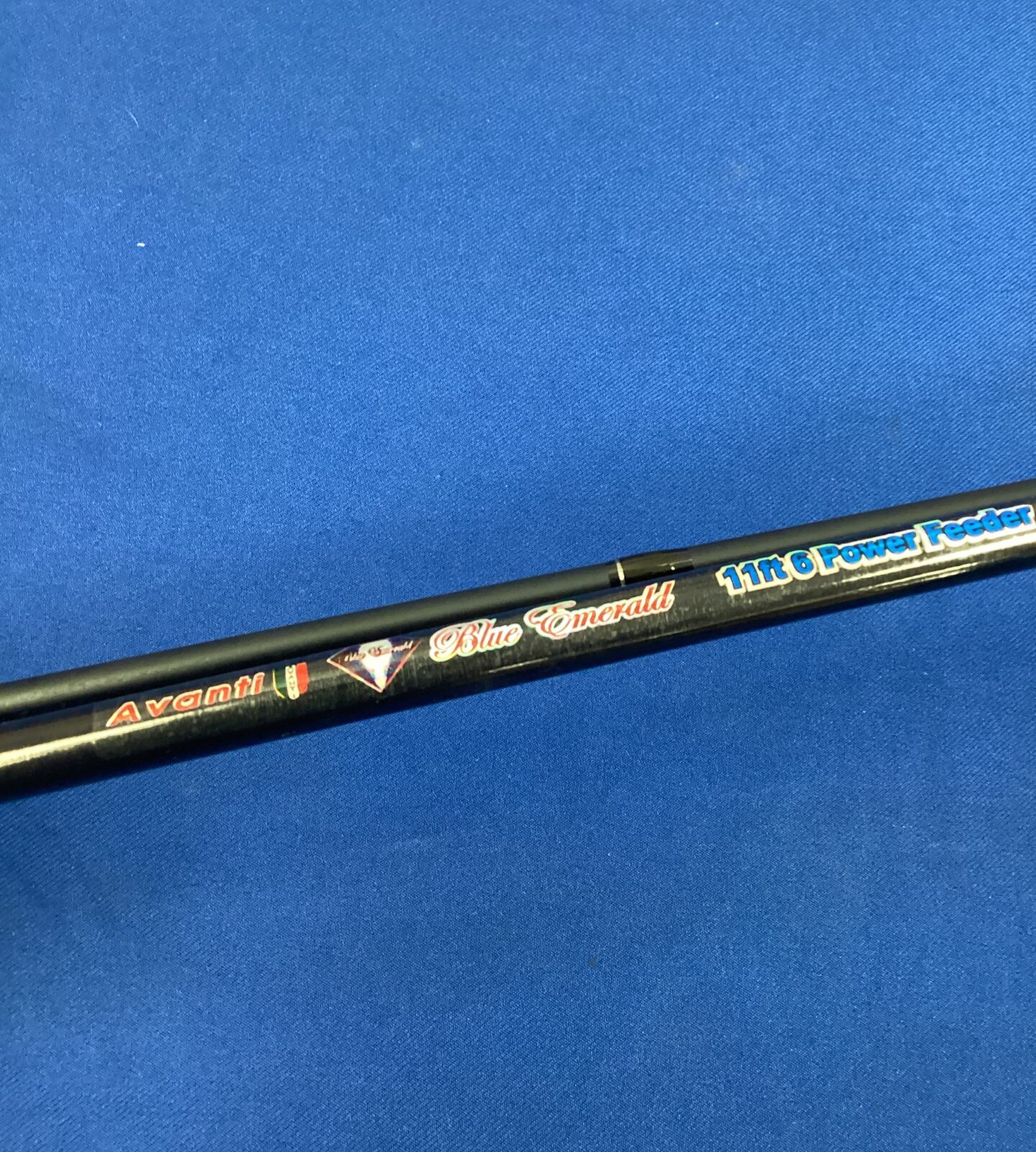 Avanti blue emerald 1aft 6” power feeder carp rod