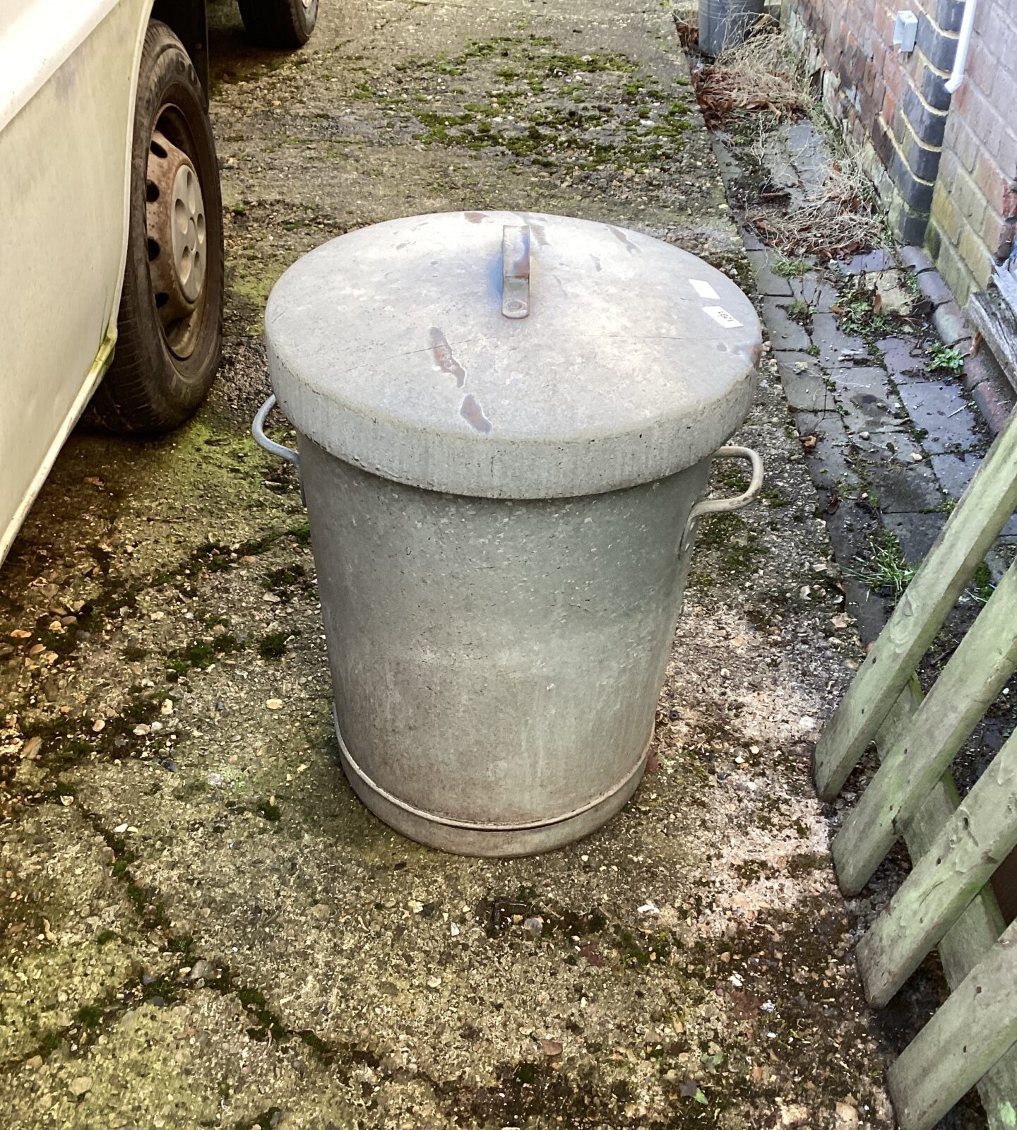 heavy duty Galvanised Garden Bin