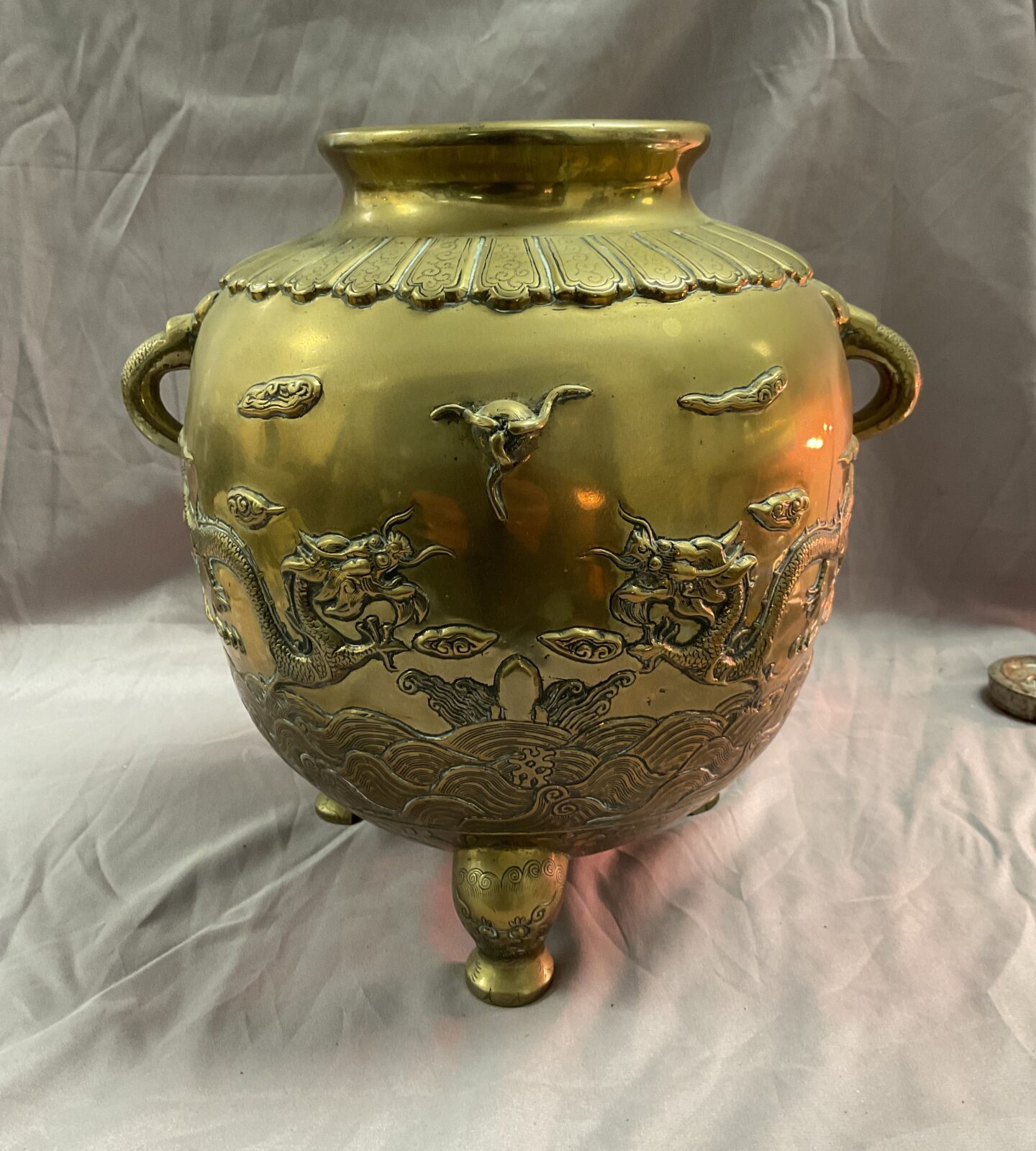 Antique circa 1900 11” high large chinese bronze sculpted vase with royal dragons approx 7kilo approx - Image 3