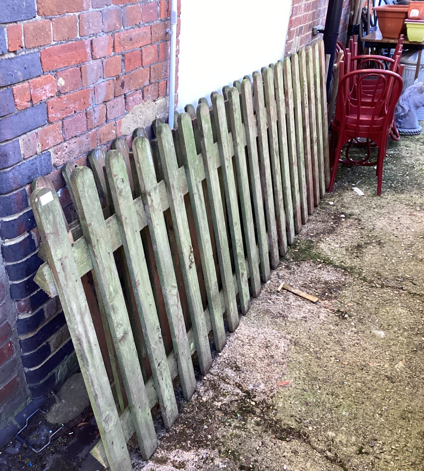 Three Lengths of 3’ x8’ Picket Fencing