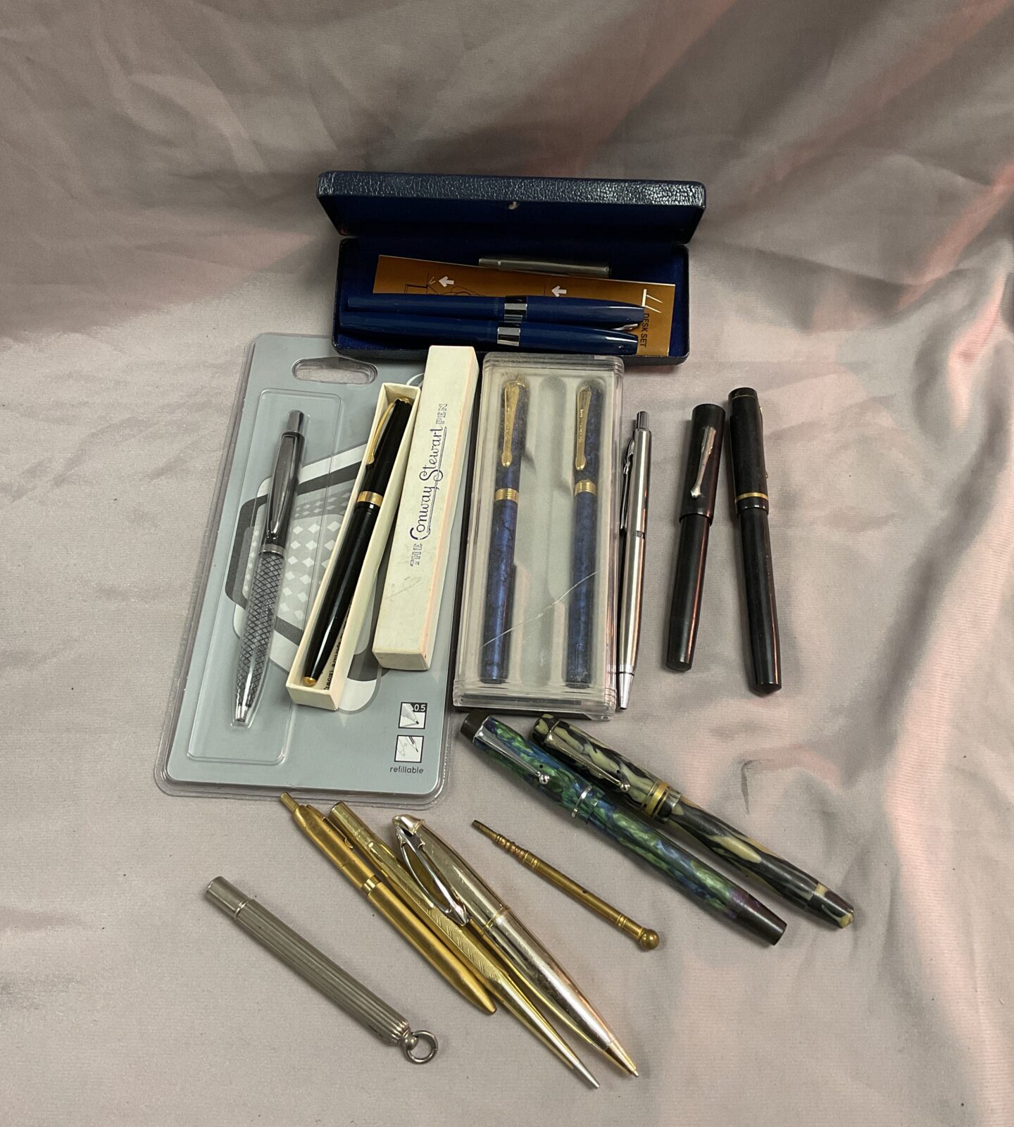 Collection of assorted pens inc Conway Stewart Parker