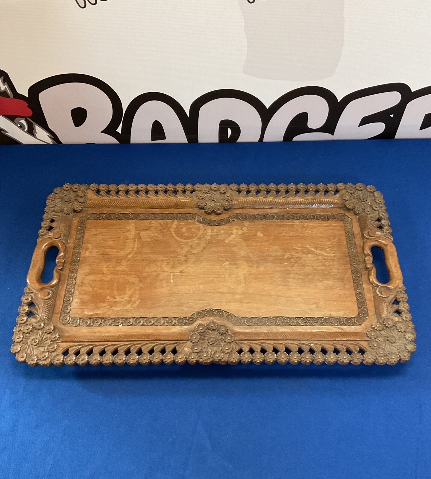 Vintage hand carved daisy pattern serving tray