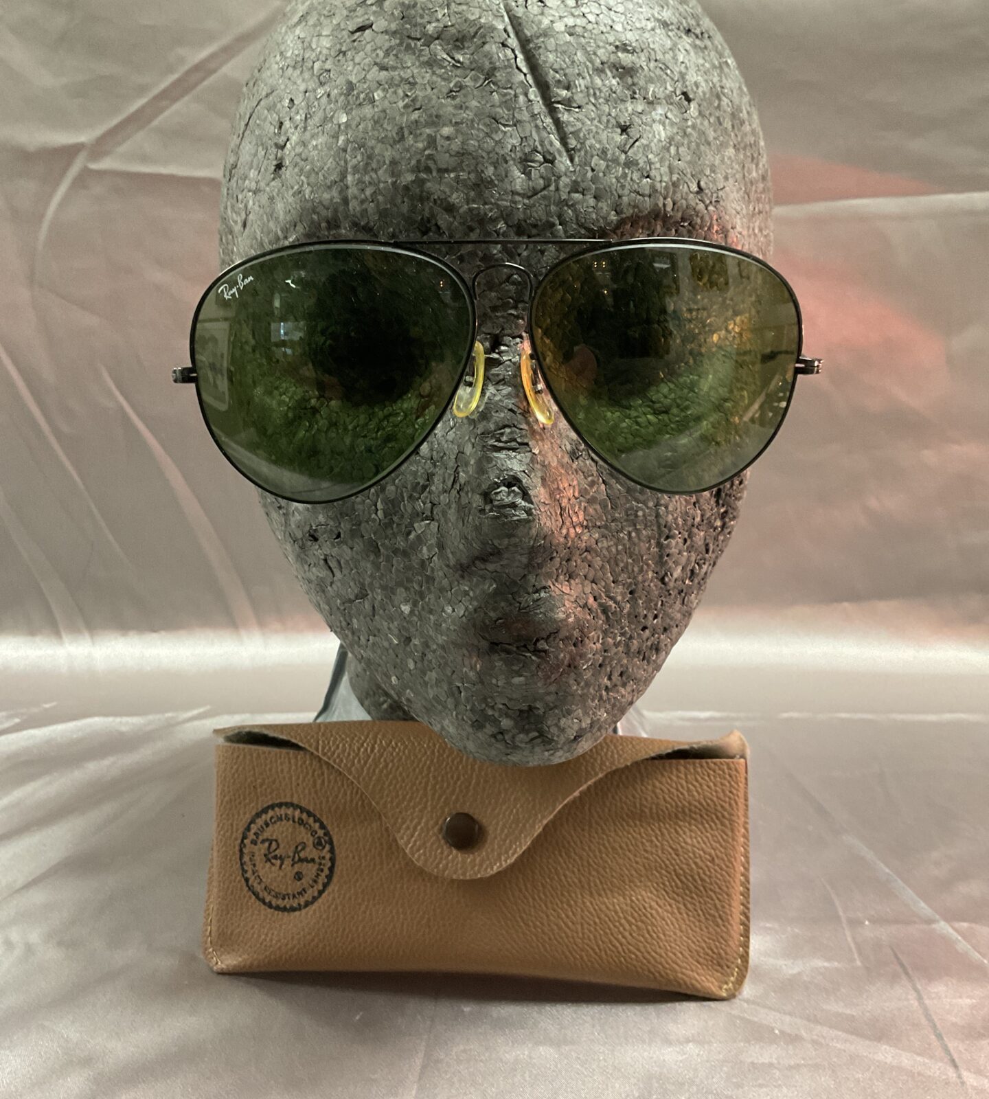 Pair of vintage Ray ban sunglasses with case