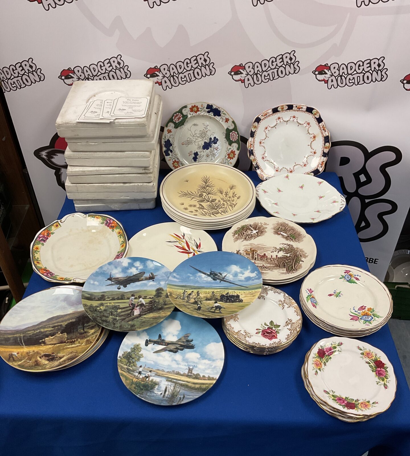 Large collection of collectors plates including bradford exchange