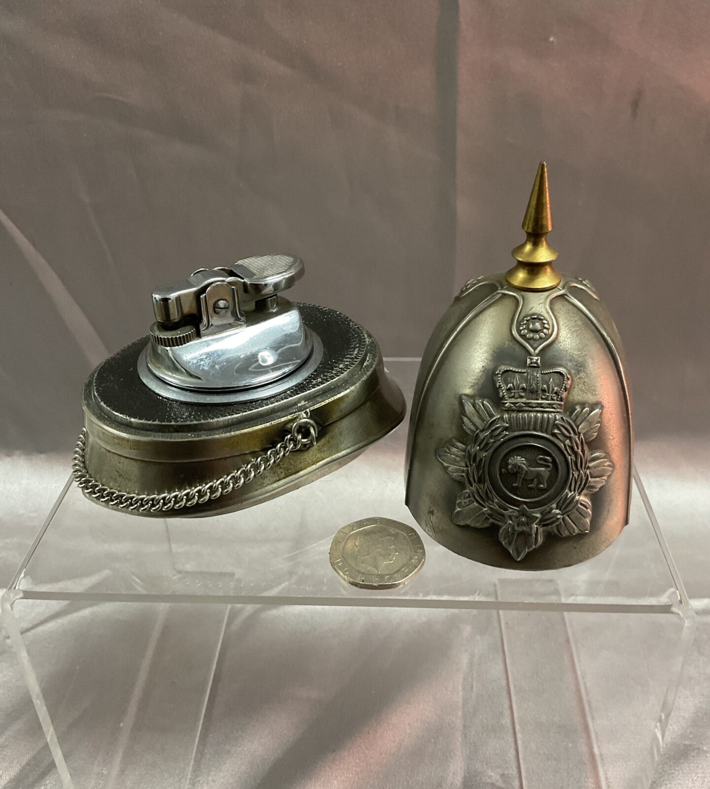 Vintage metal cavalry officers helmet style table lighter - Image 2