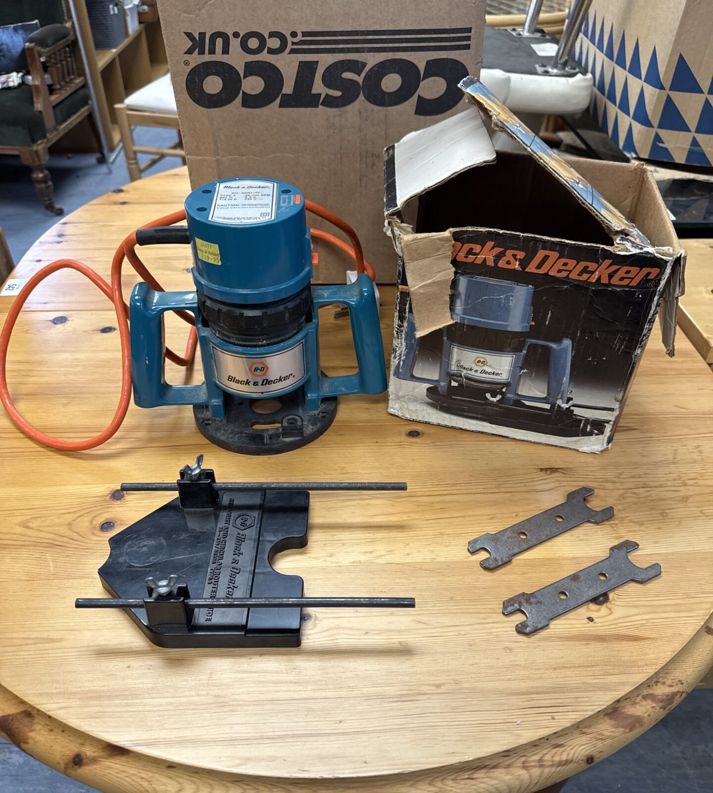 Black & decker router - working