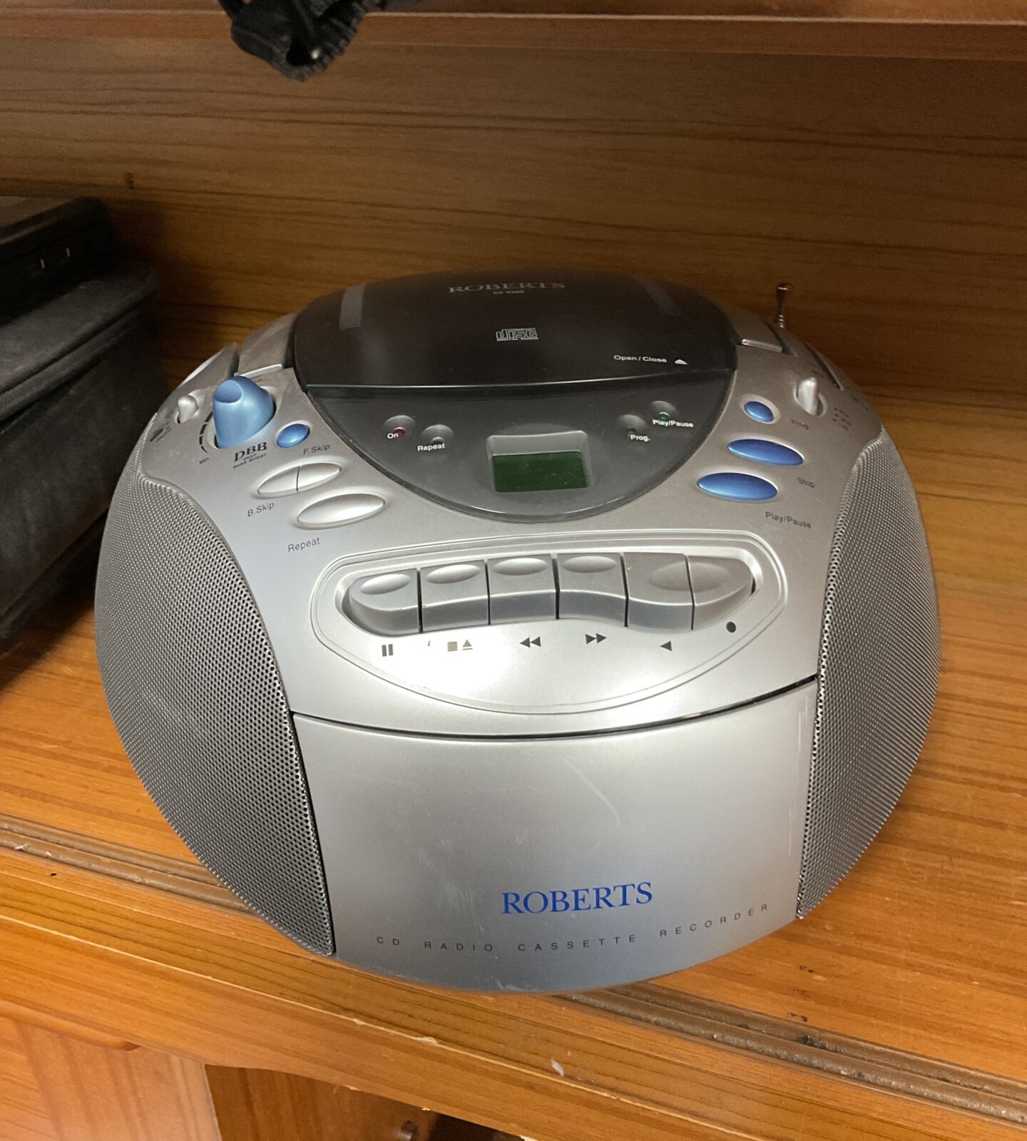 Roberts cd 9960 cassette cd radio