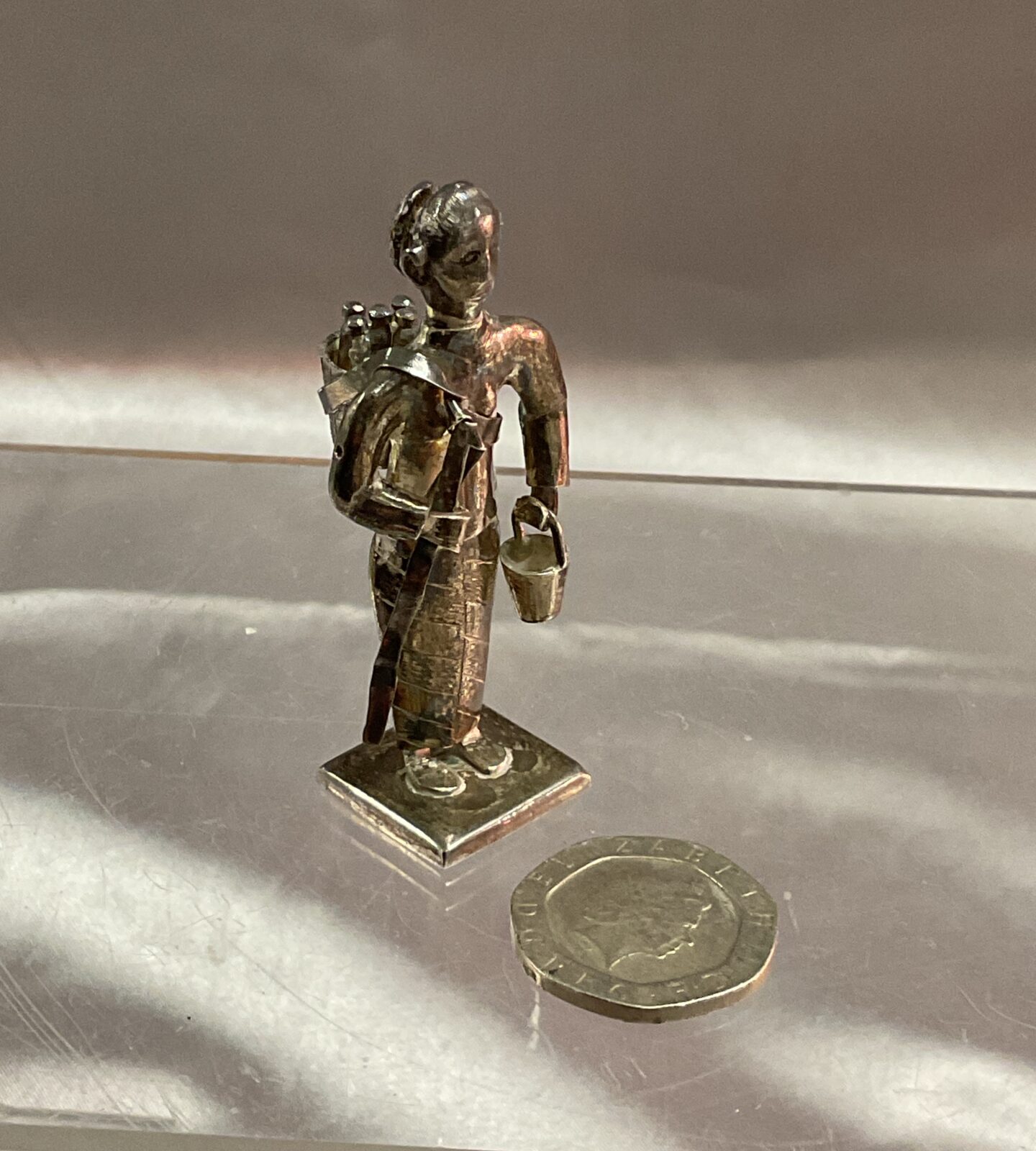 925 Silver oriental holy man 15.4g