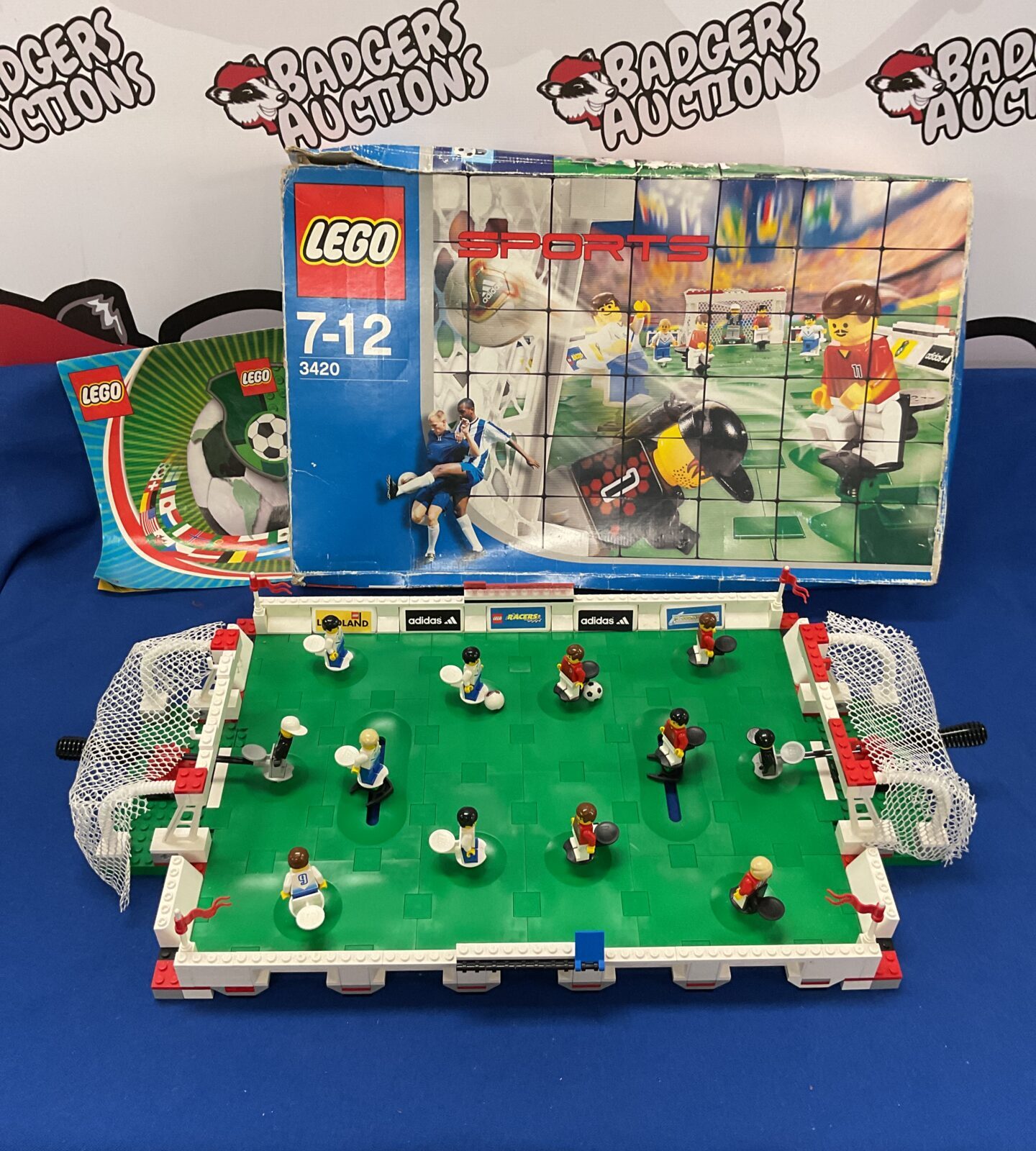 Lego 3420 football game 99% complete