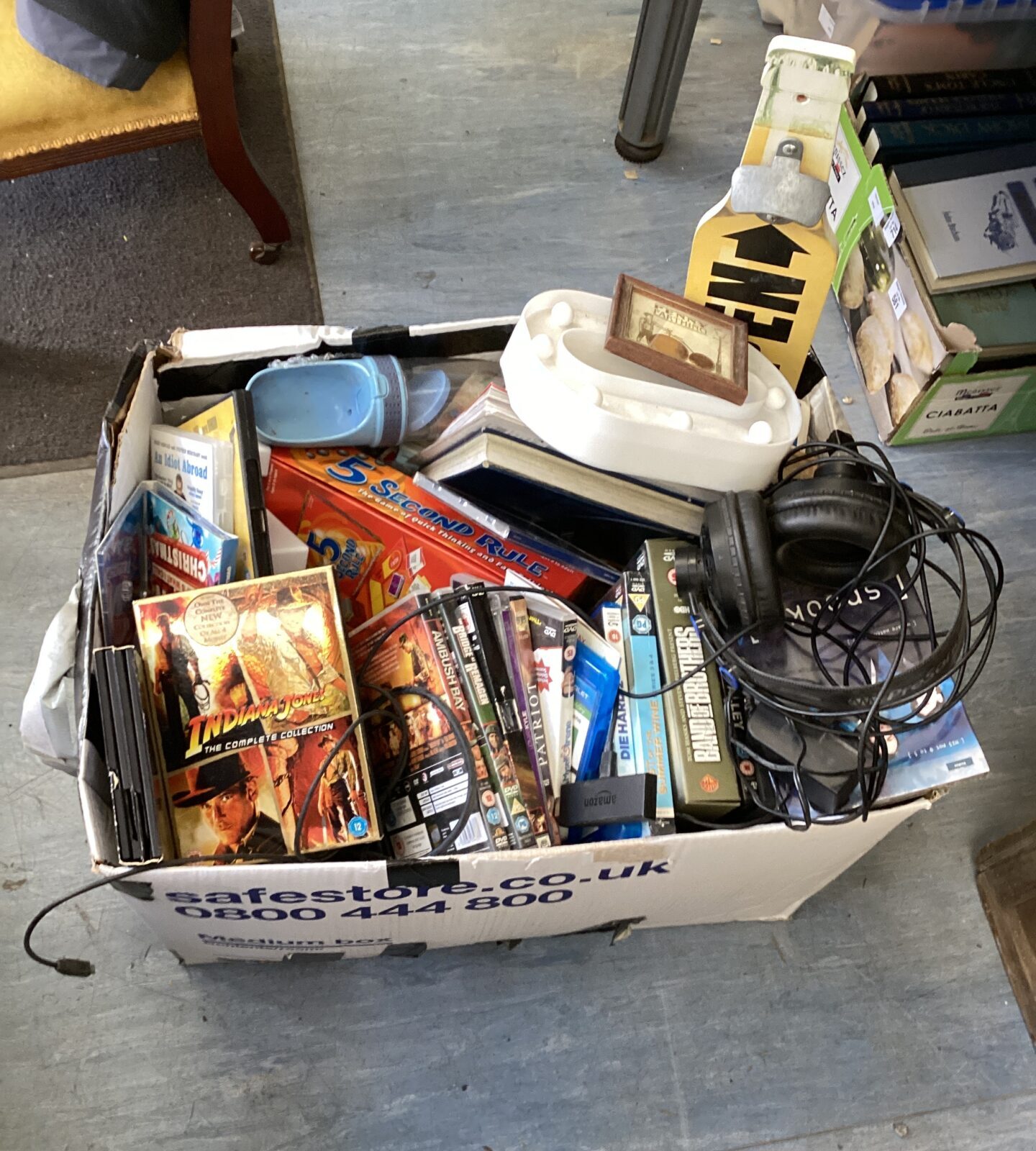 Box of mixed house clearance