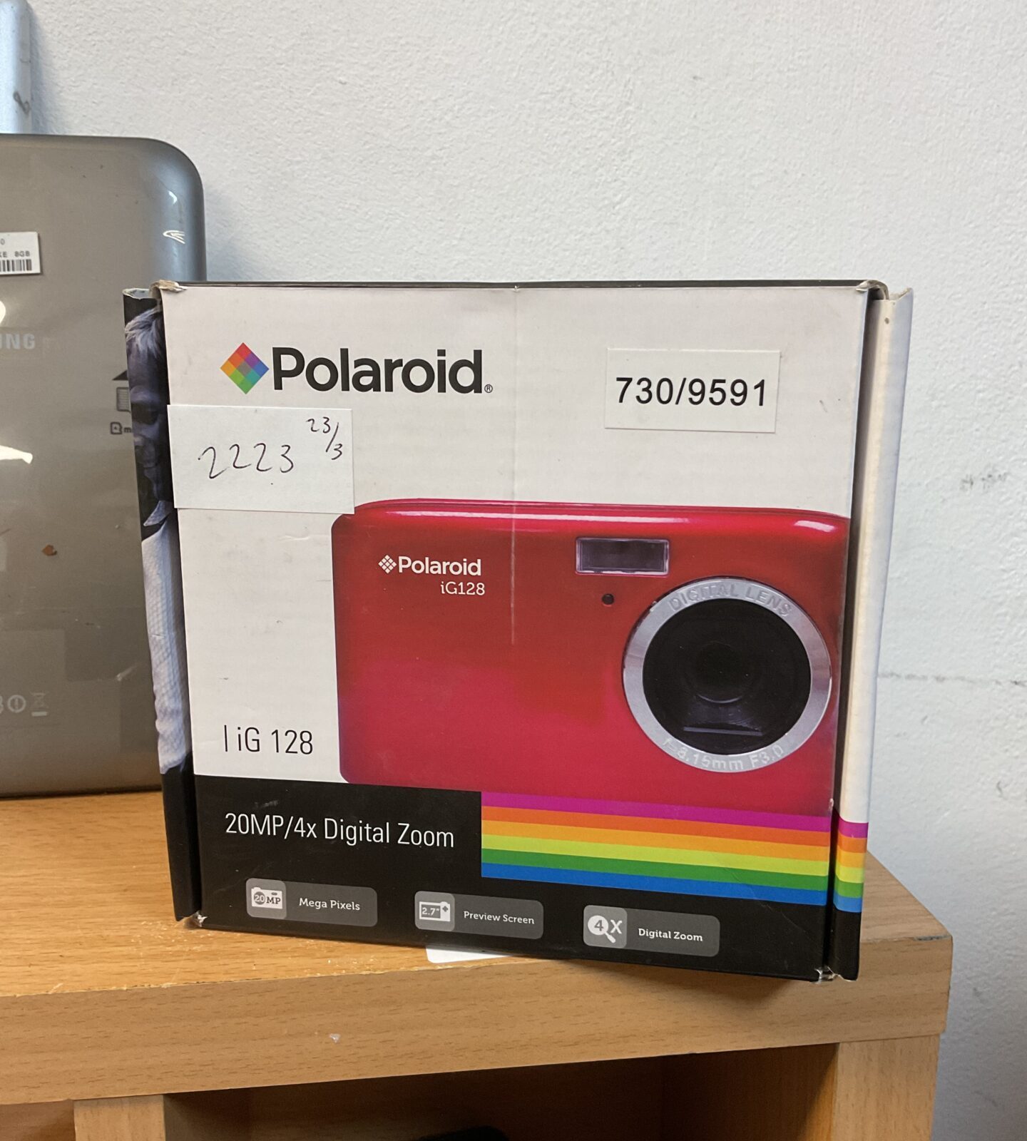 Polaroid ig 128 digital camera