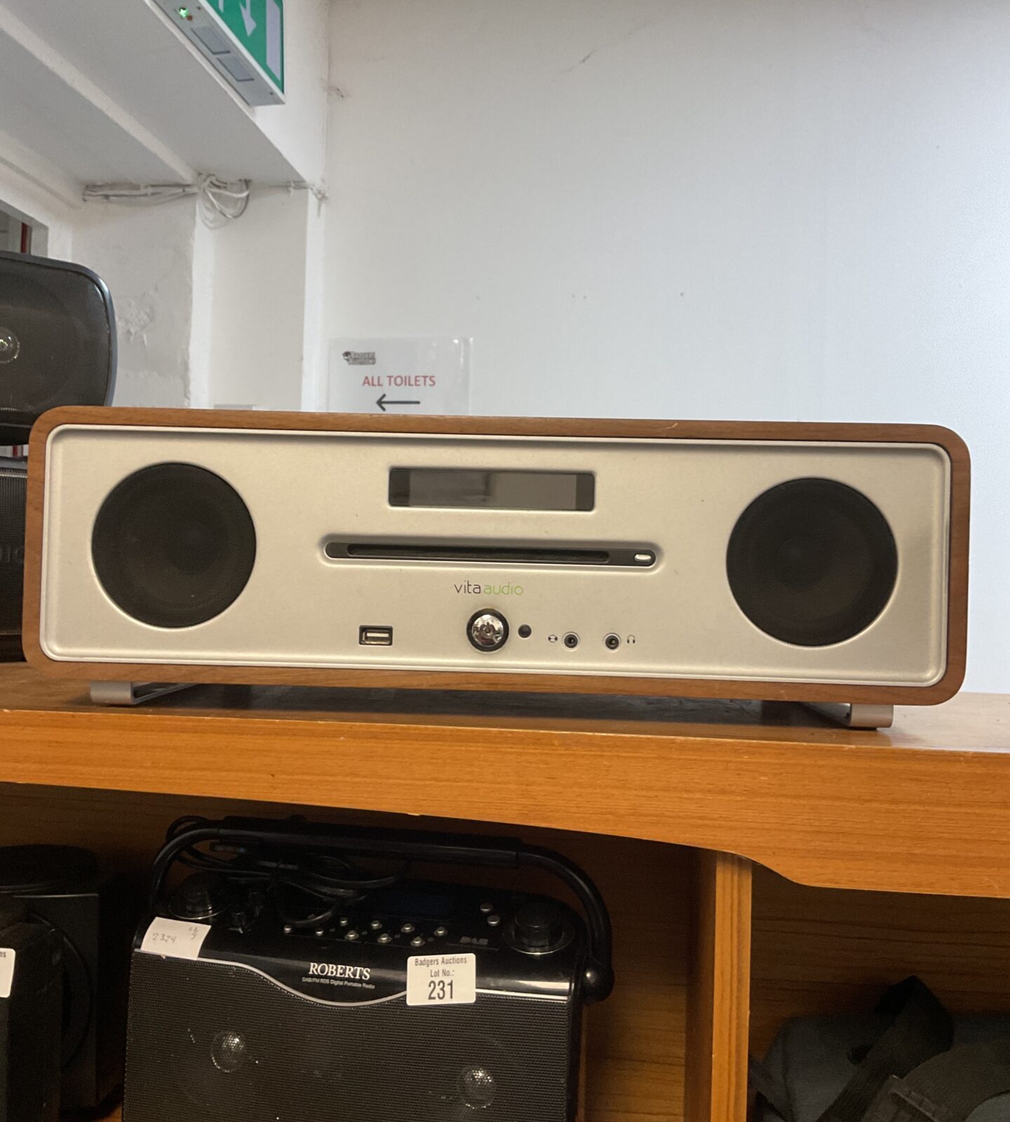 Vita audio cd radio iPod docking sound system