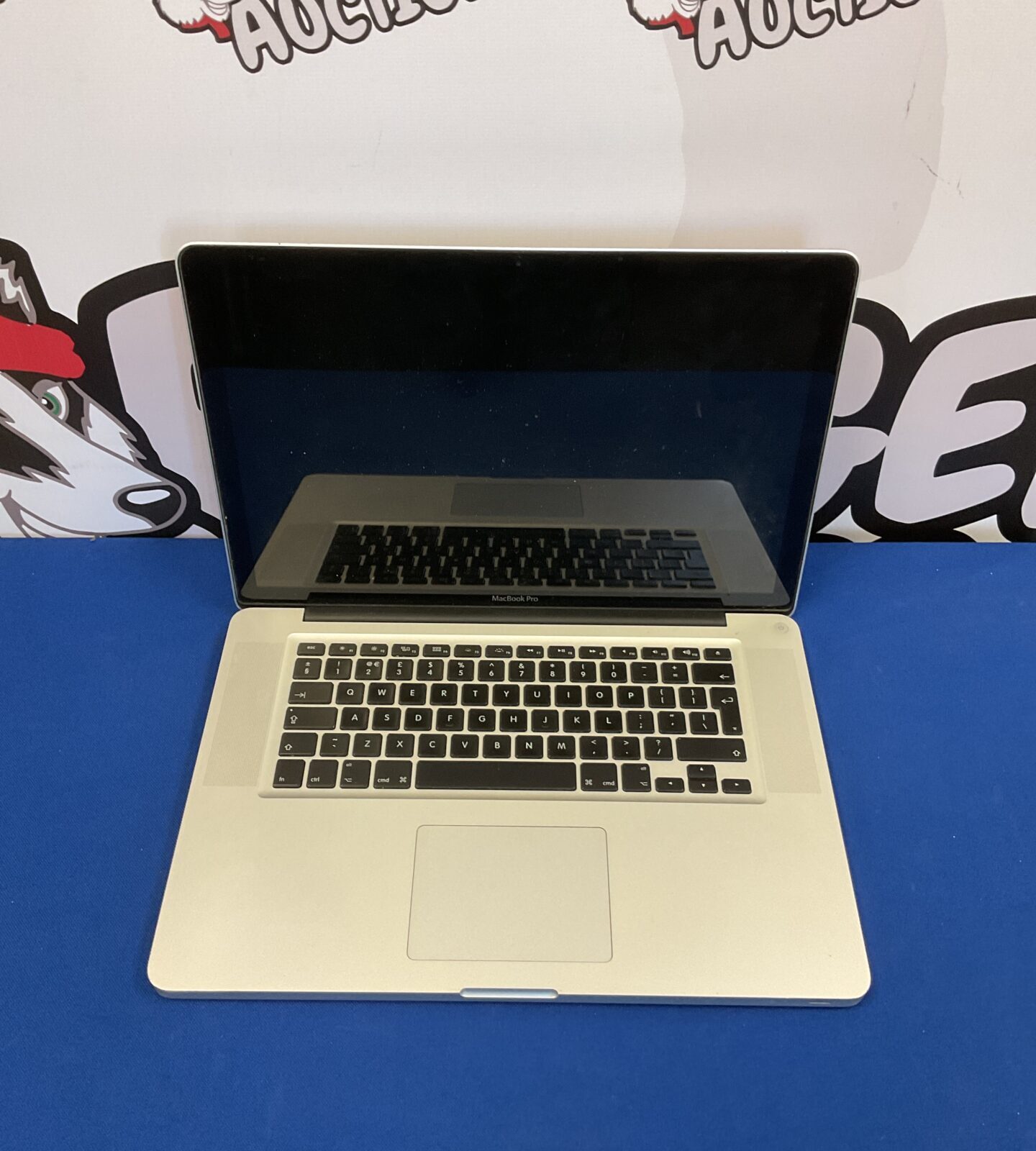 Apple macbook pro laptop only model a1286