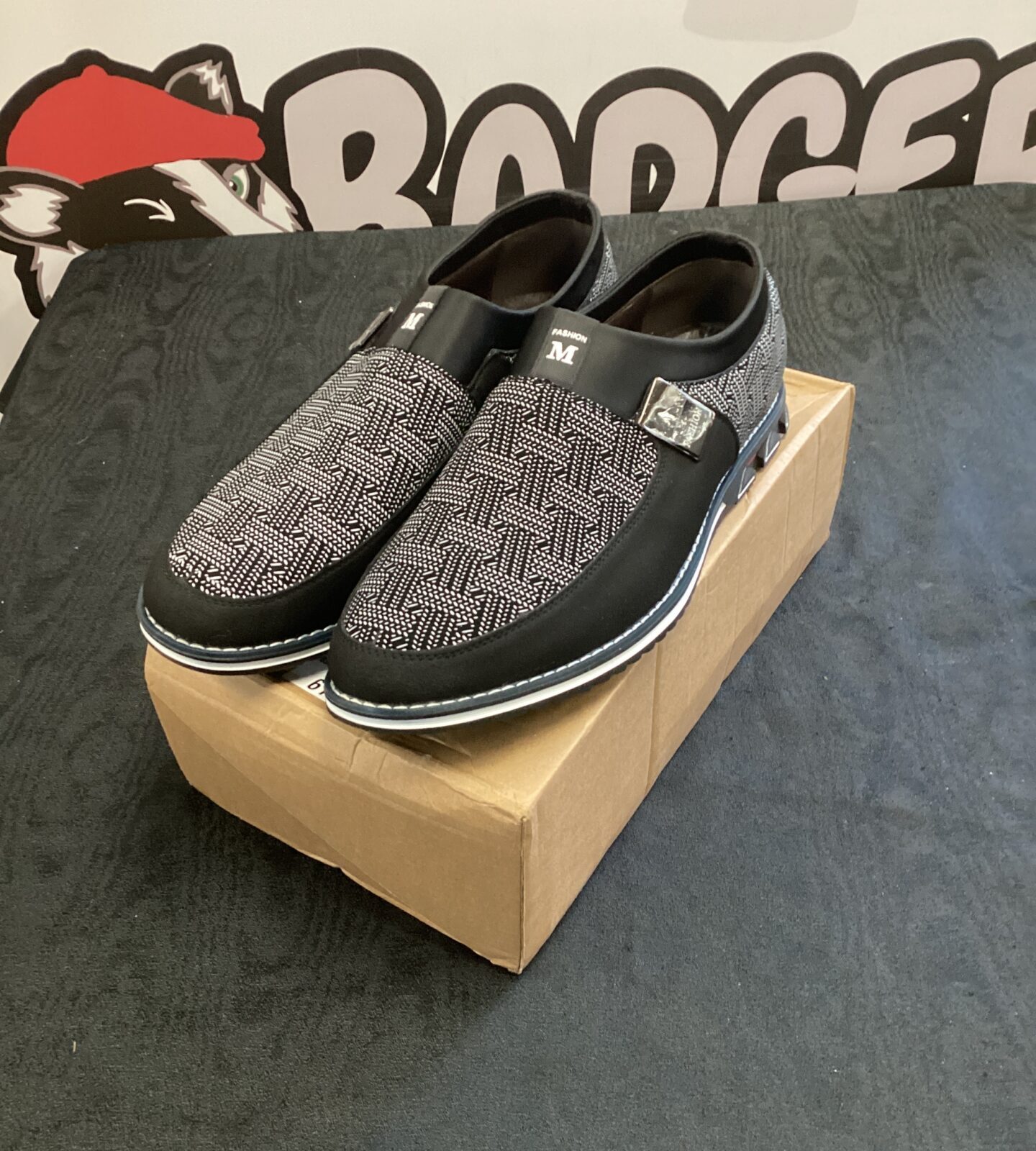 New pair of size 12 fashion shoes