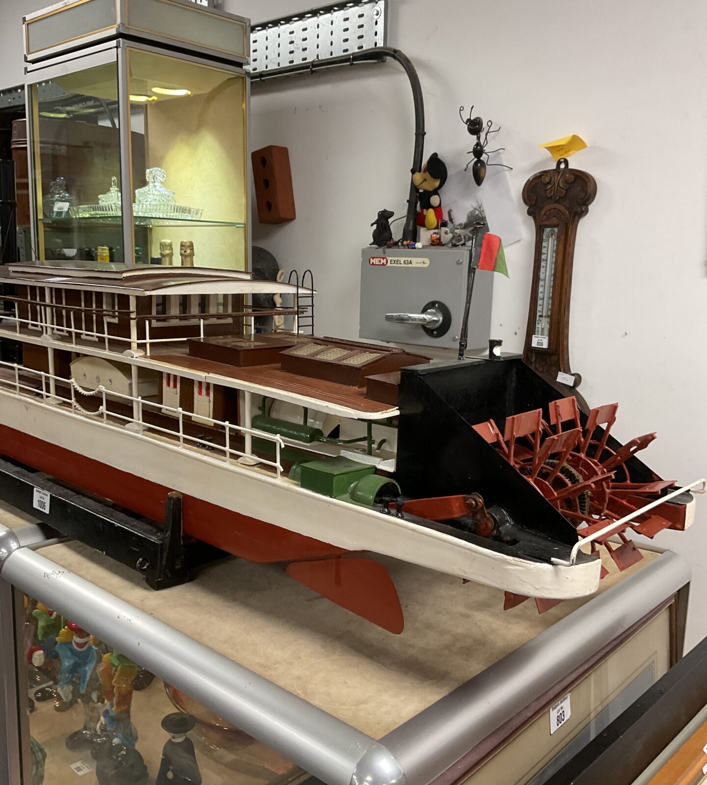 Large raja remote control paddle steamer model boat with futaba control system - Image 3