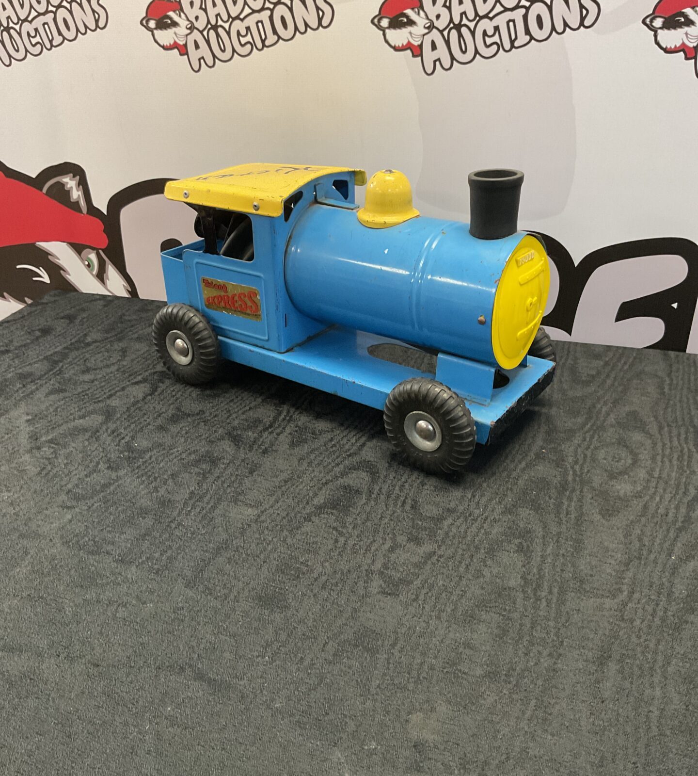 Vintage Triang Tin Express Train