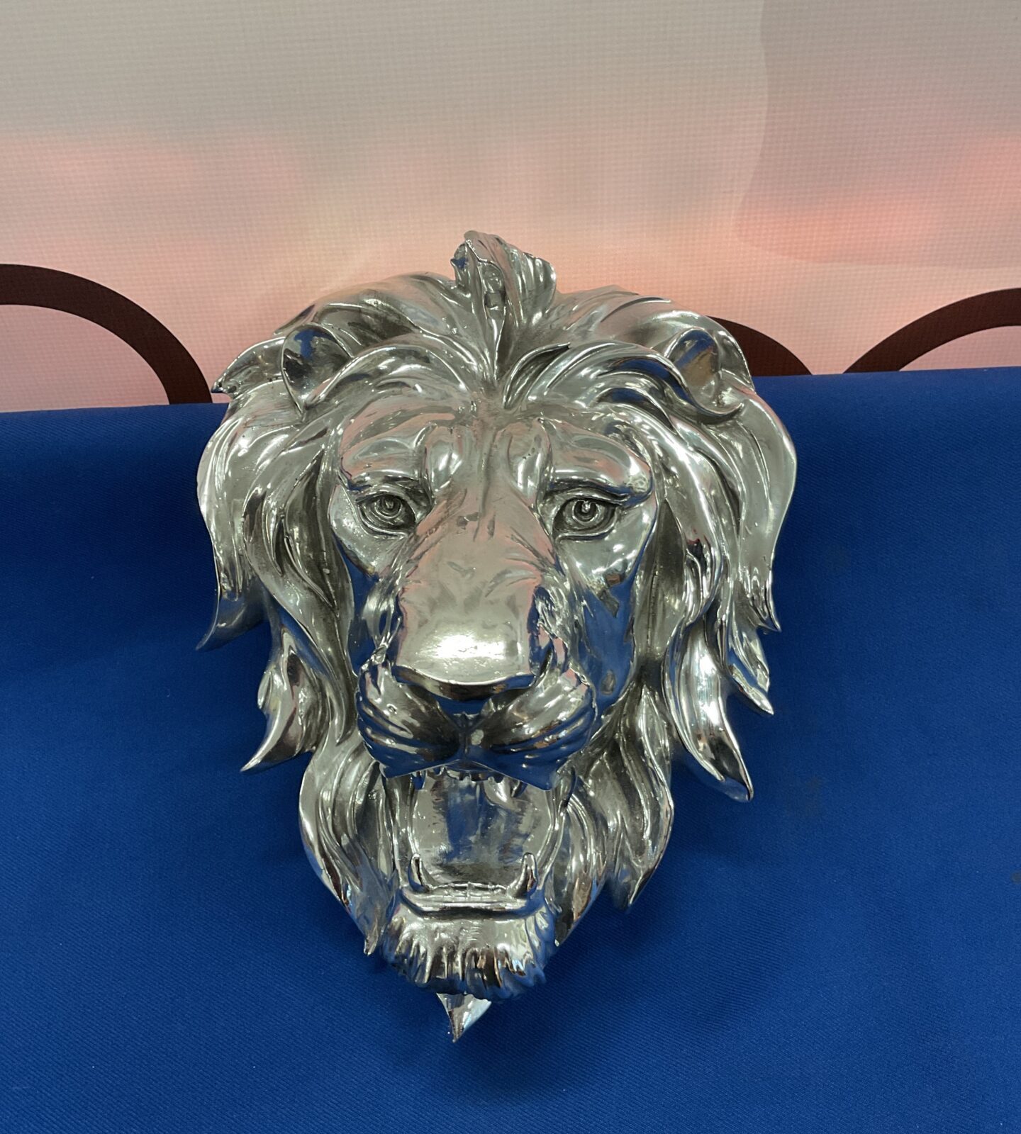 Chrome resin lion head wall hanger