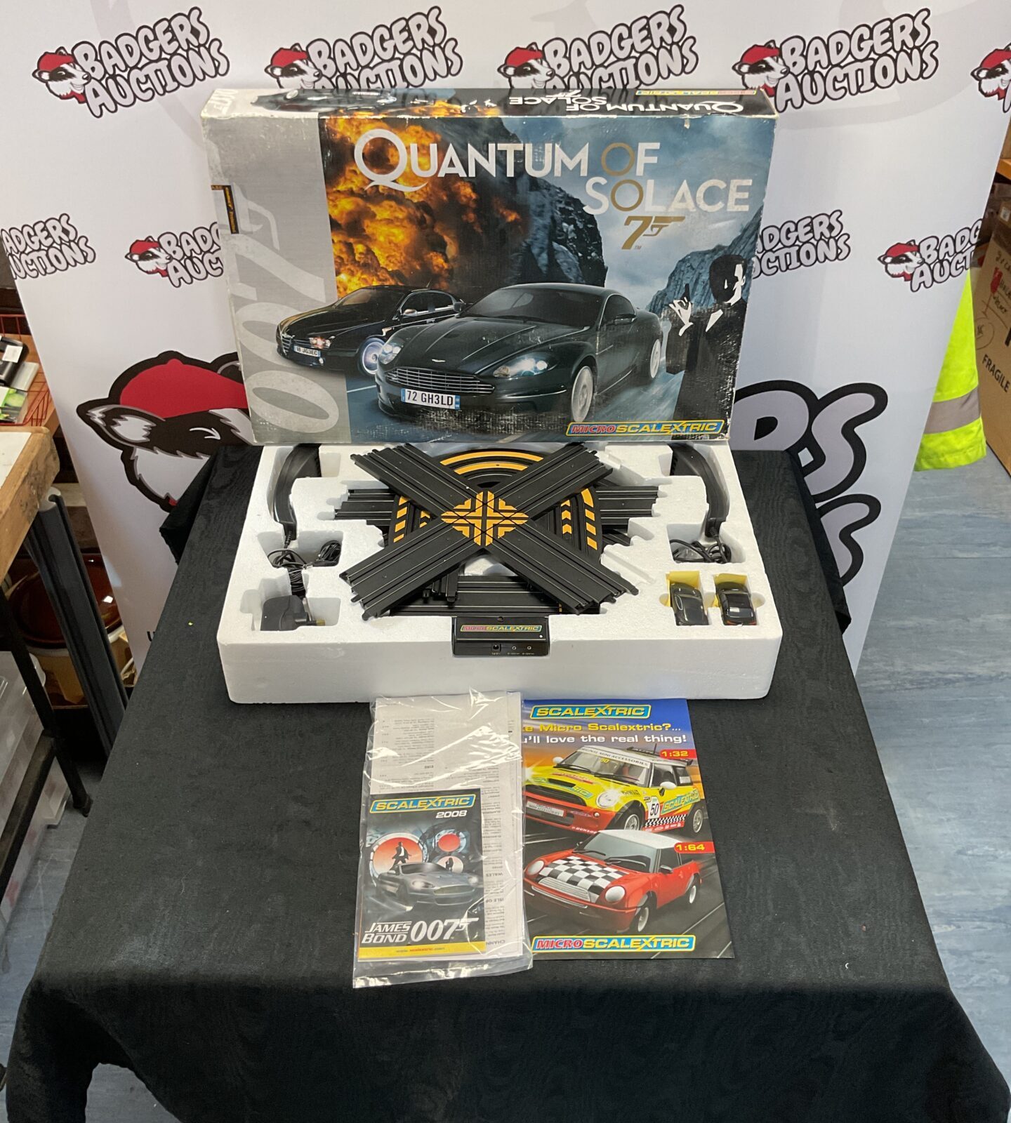 MircoScalextric Quantum Of Solace 007 set complete with manual
