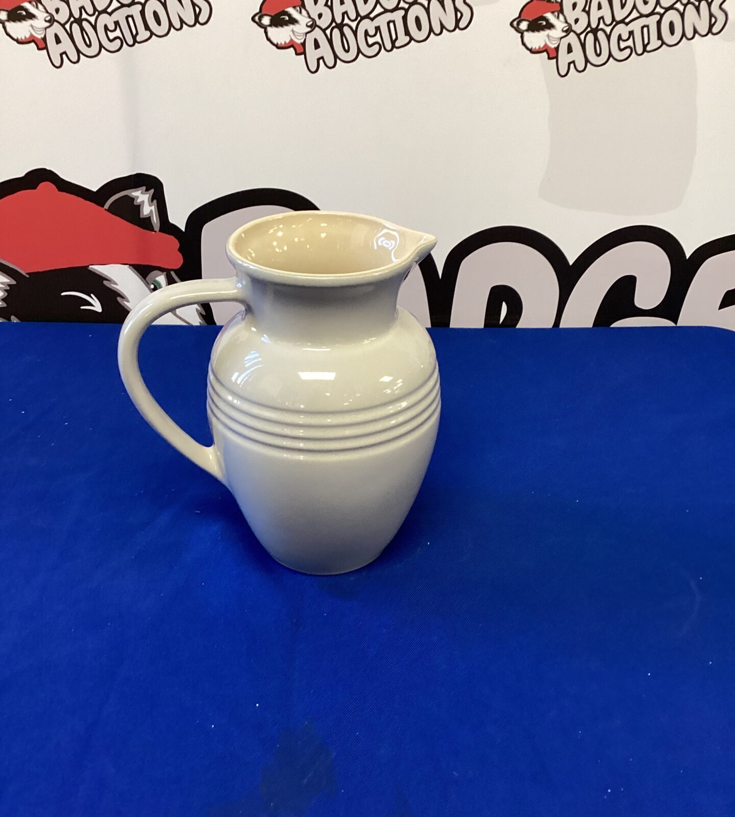 Le Crueset 15-11 Jug