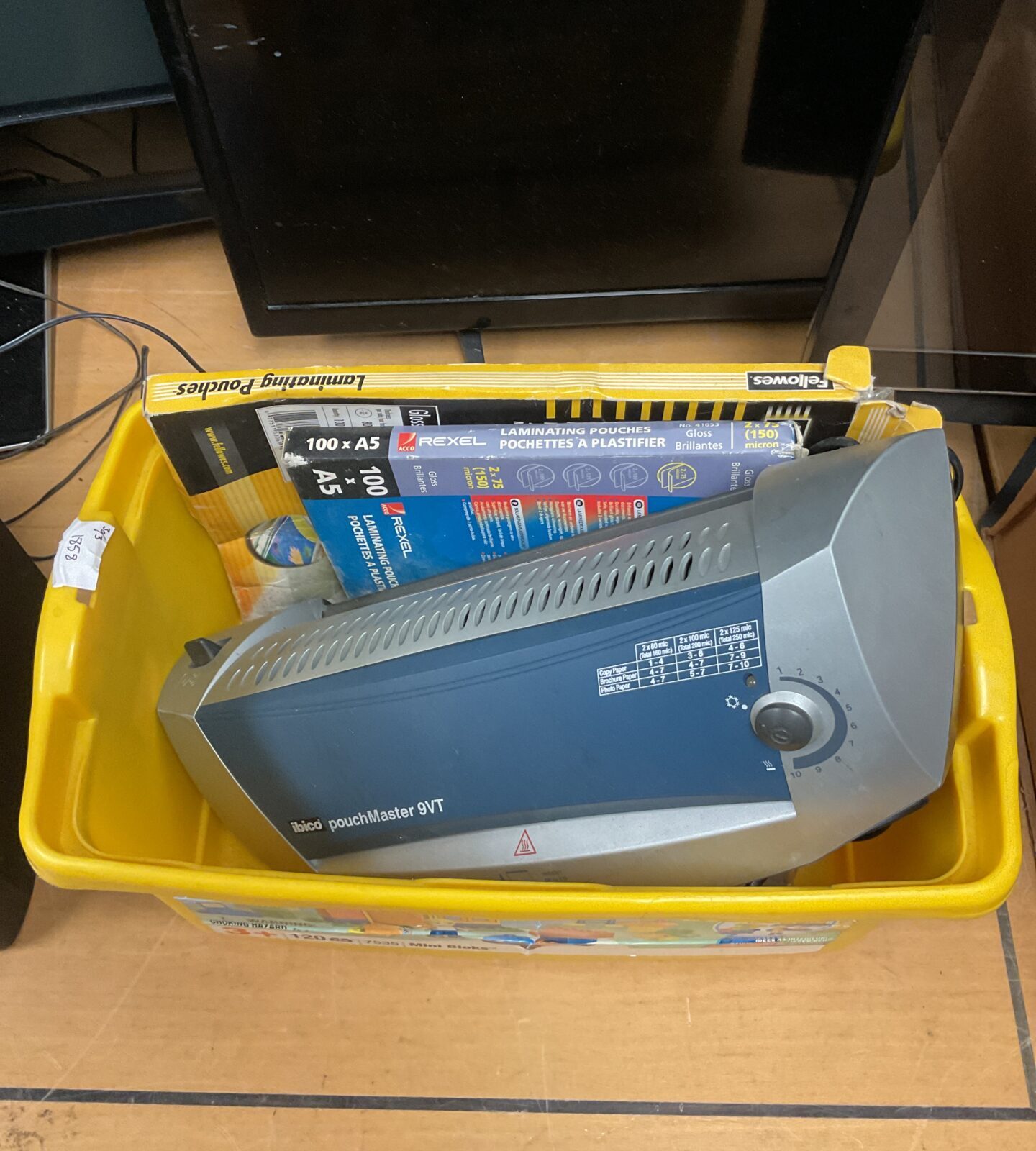 Ibico pouchmaster 9vt laminator with pouches