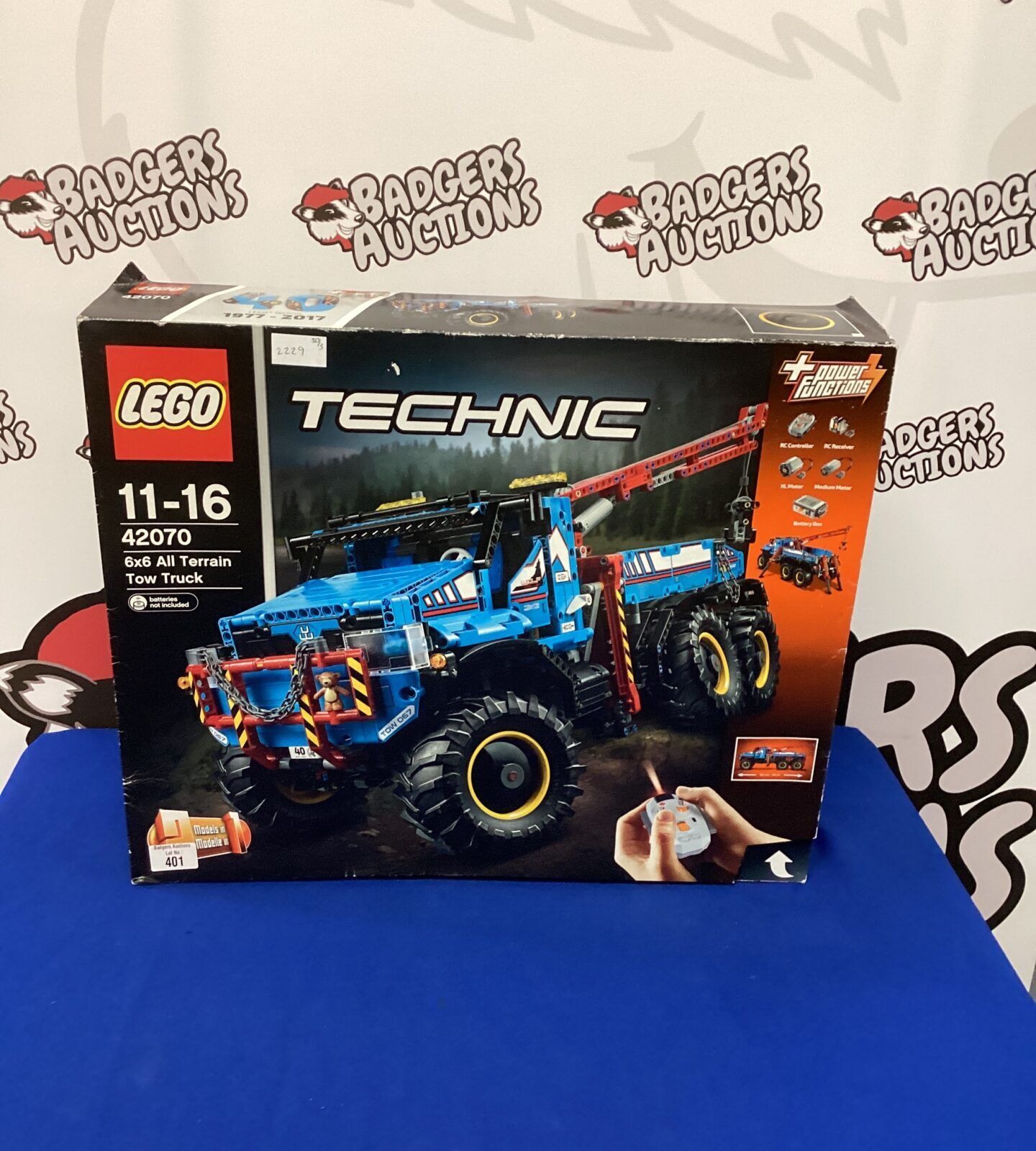 Lego Technic 11-16 42070 6x6 All Terrain Tow Truck complete set