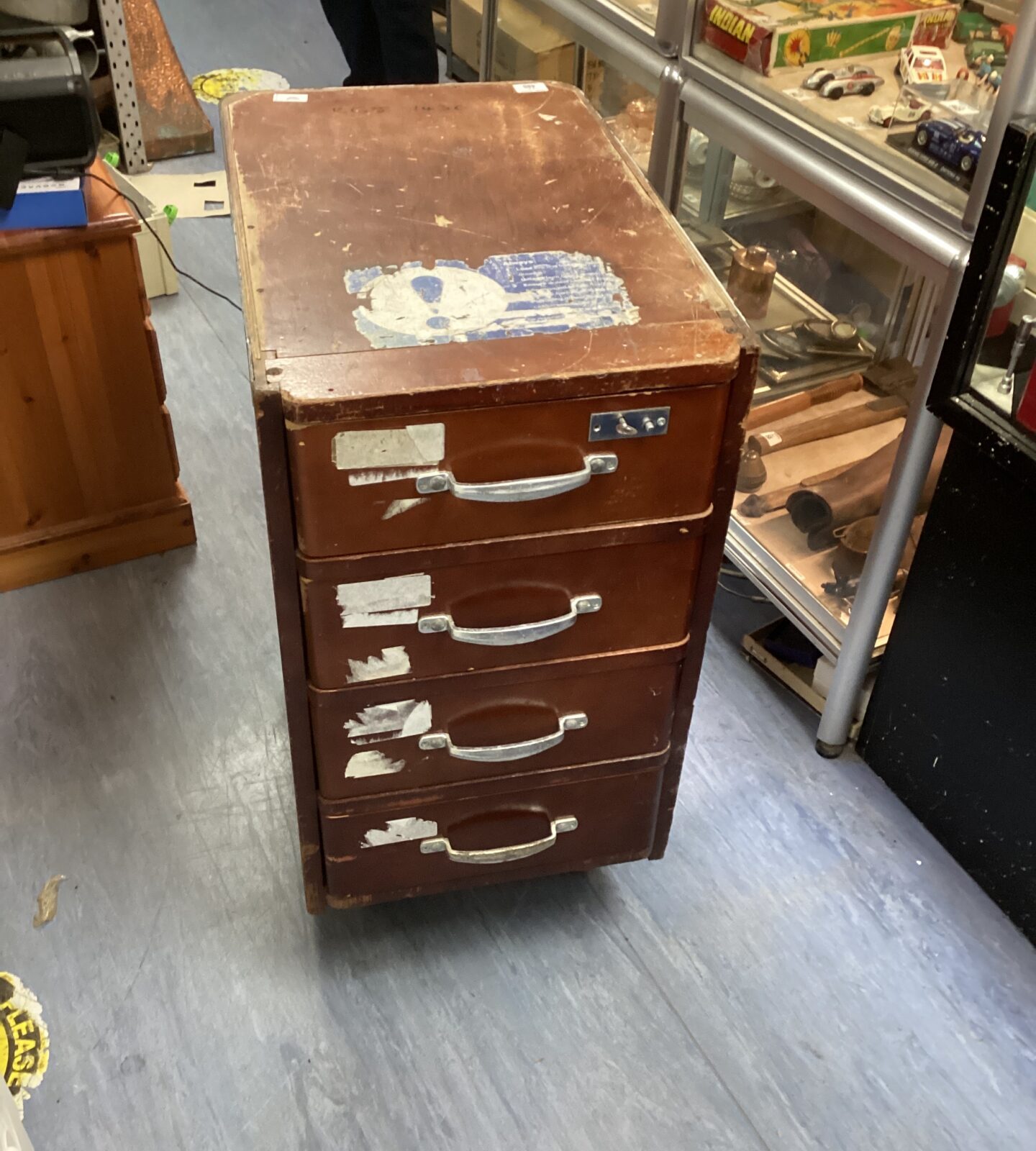 Tool Cabinet on Wheels