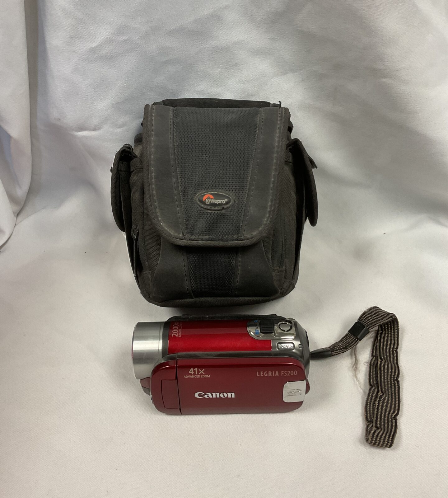 Canon legria fs200 digital camcorder