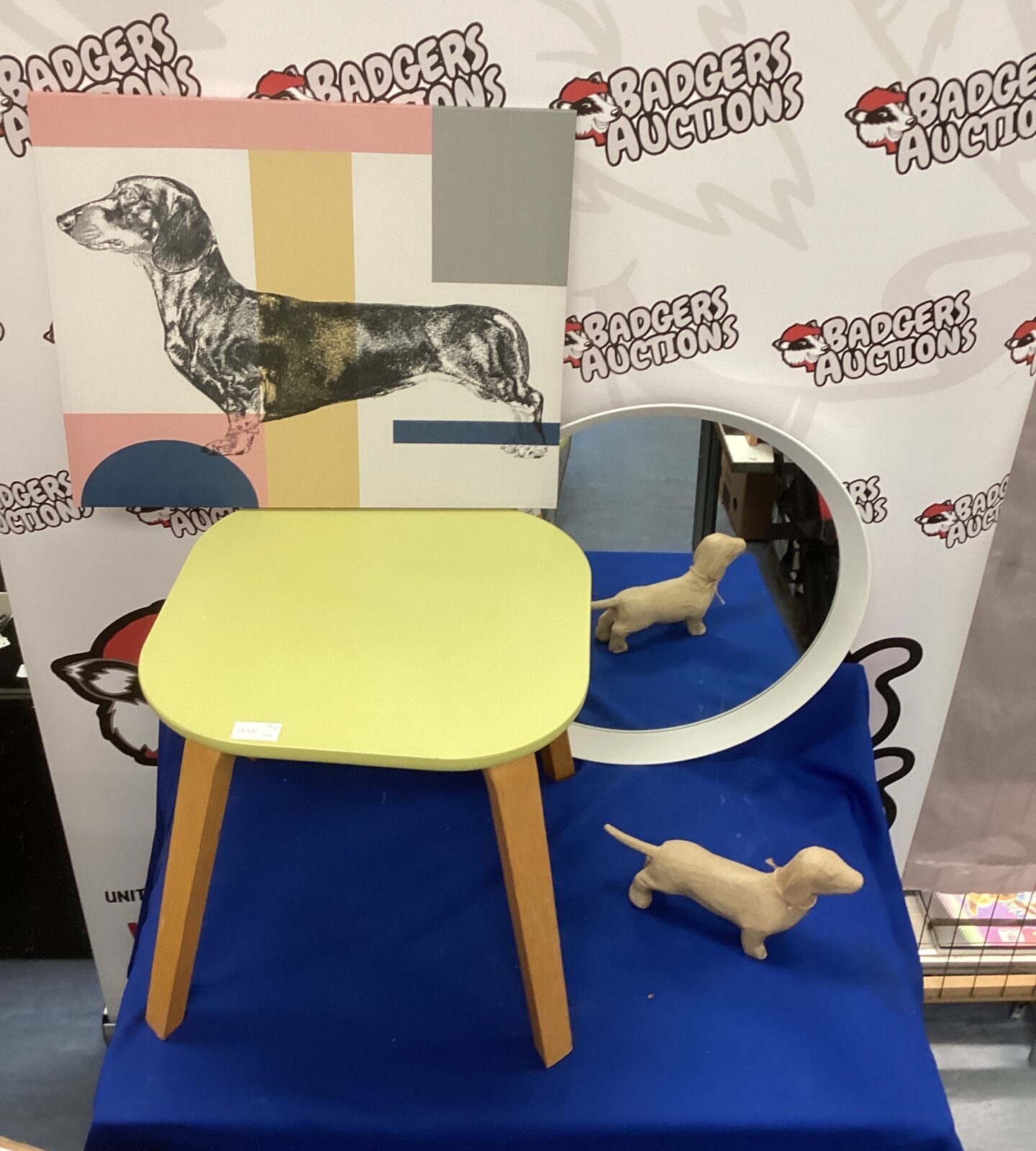 Stool, mirror, dog and dog print