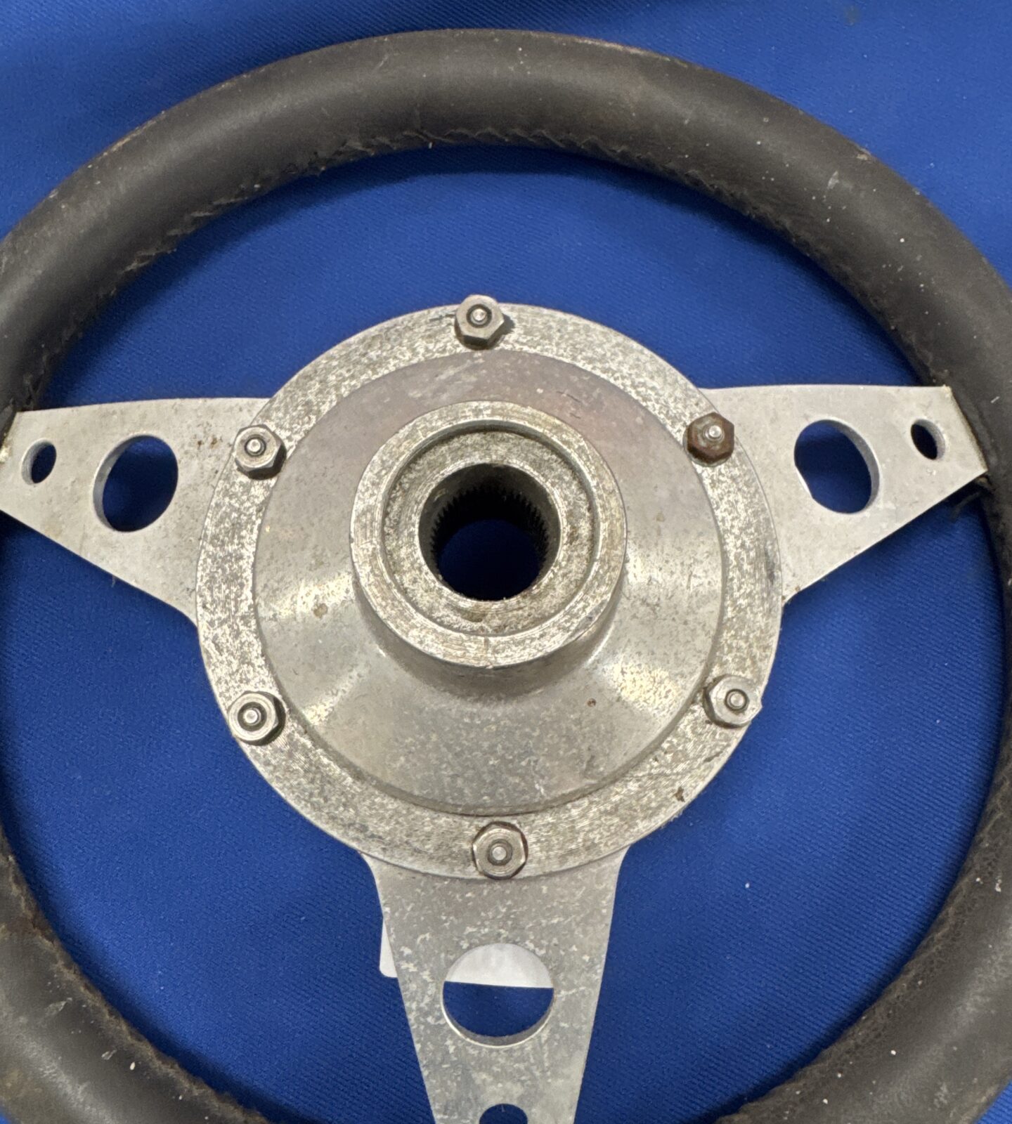 Vintage motor racing steering wheel 11.5” diameter (3/4” rear boss hole diameter approx)