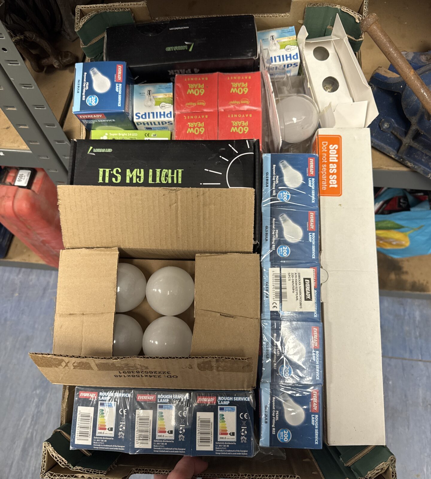 Large tray of assorted light bulbs