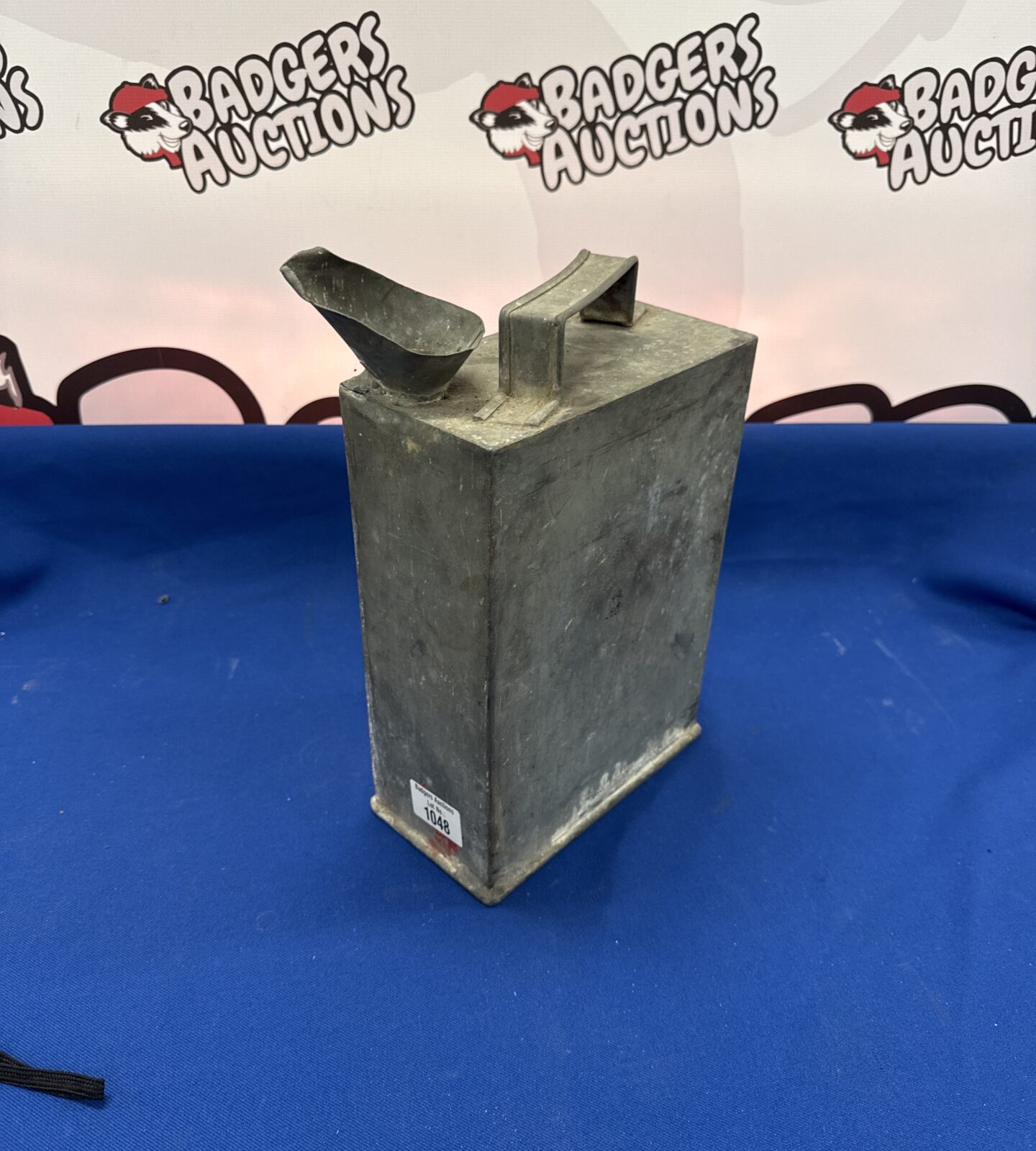 Vintage metal oil can 10” tall for repair (separating at seam)