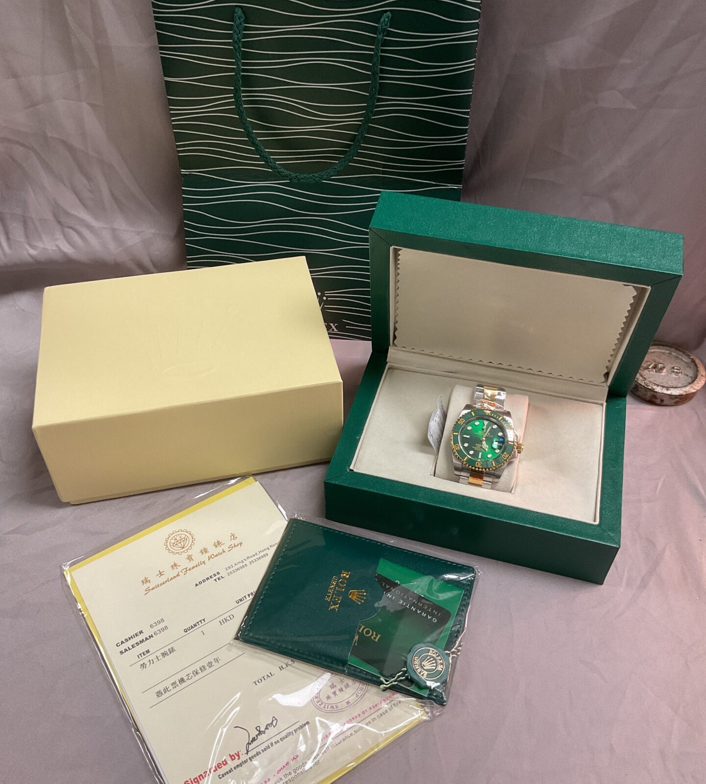Rolex style submariner green automatic wristwatch with box and papers - Image 2