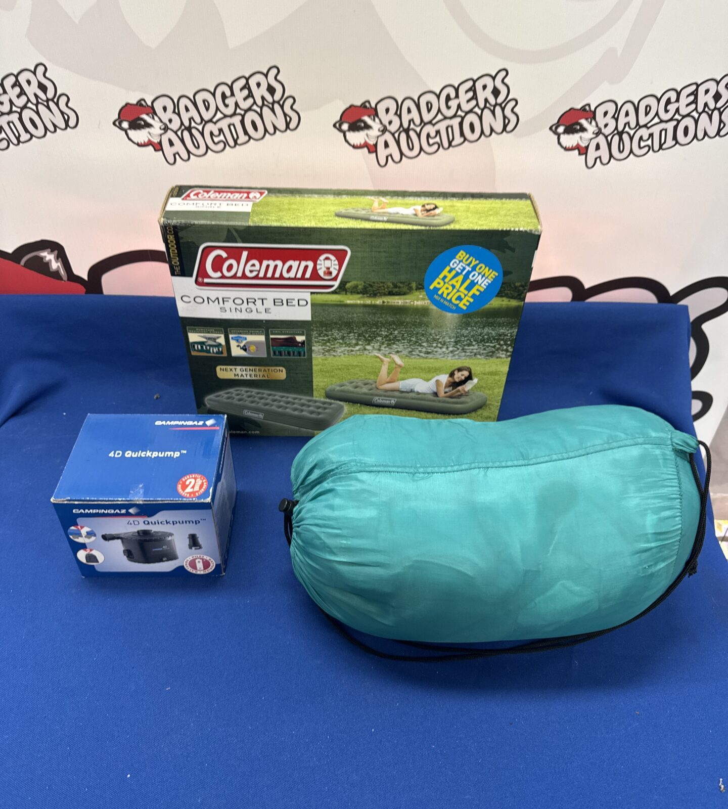 Coleman comfort bed single, pump & sleeping bag