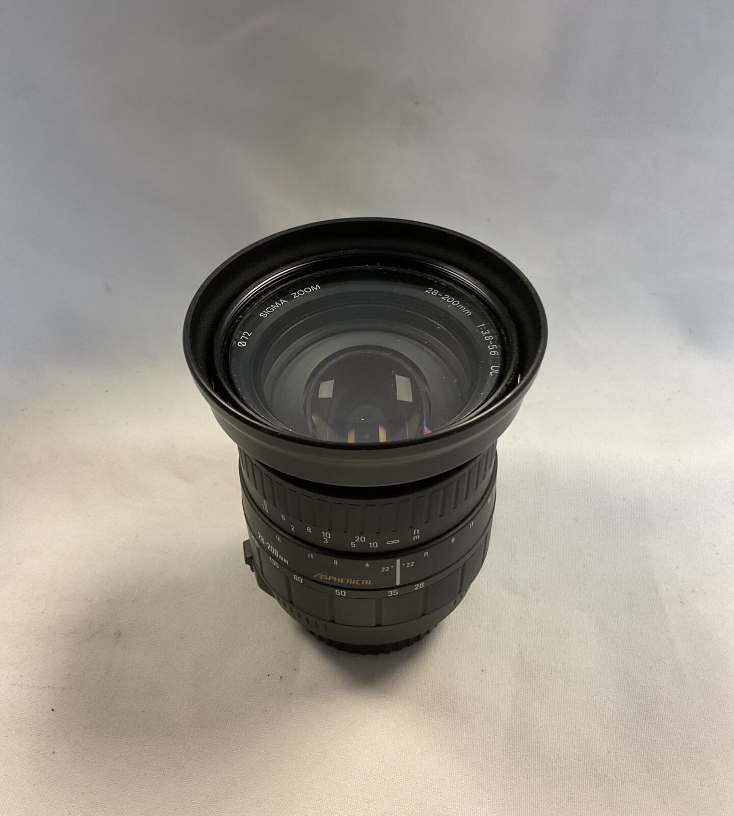 Sigma 28-200mm 1;3.8-5.6 zoom camera lens