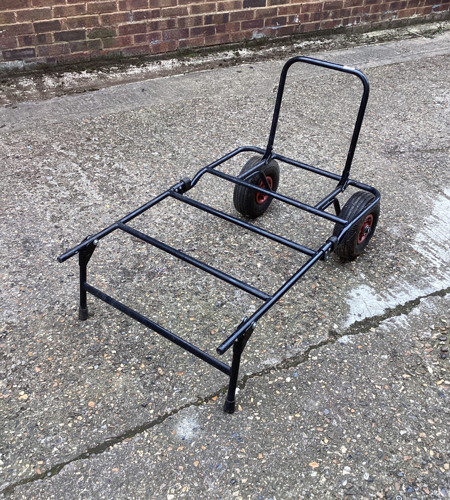 Folding metal trolley
