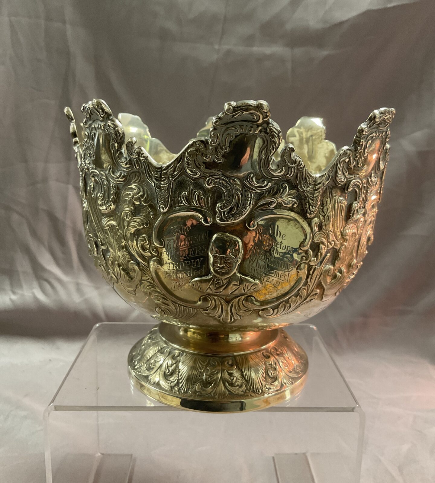 A Hallmarked silver Monteith style bowl ‘The Allison Bakers Trophy’ London 1913 by Mappin and Webb 475g