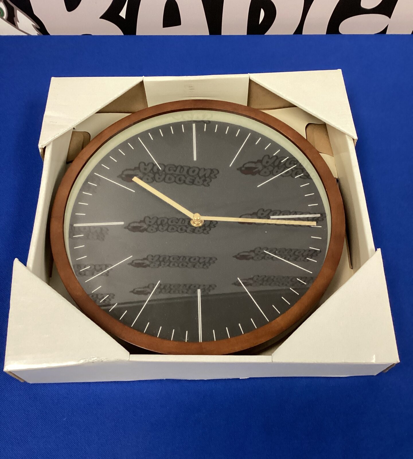 Sempre oak wall clock